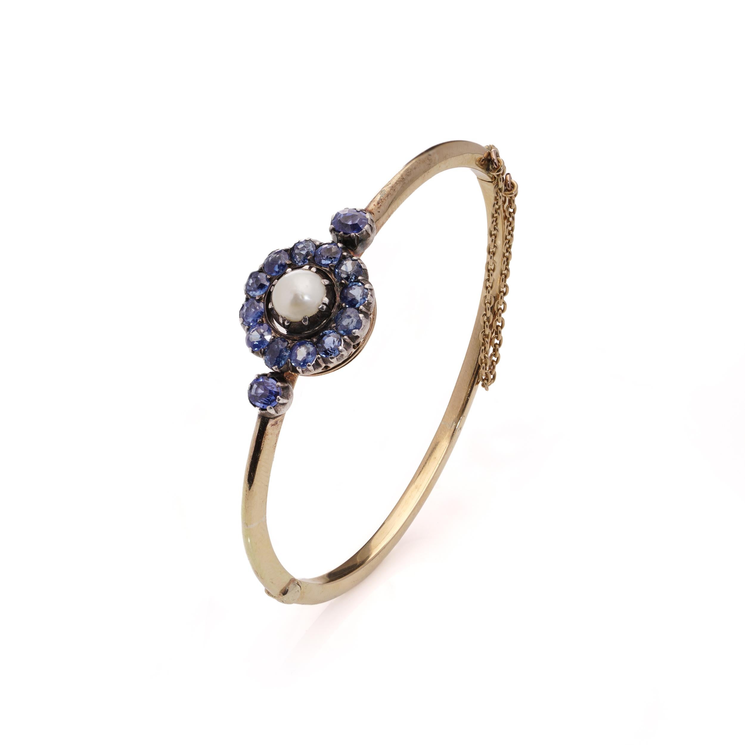 Victorian 15kt. gold and silver Sapphire cluster bangle with natural pearl In Good Condition For Sale In Braintree, GB
