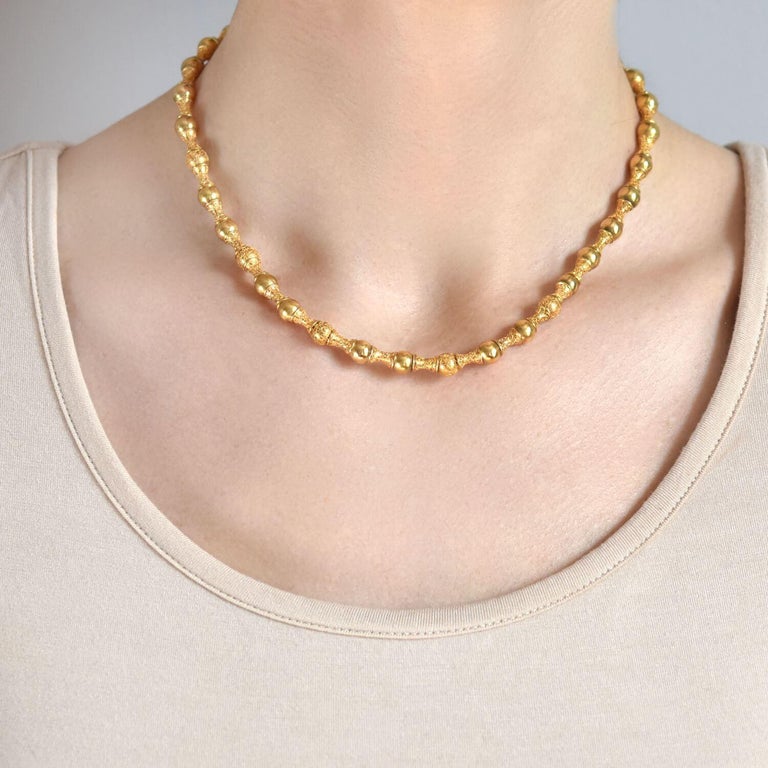 Victorian 15kt Gold Etruscan Wirework Alternating Bead Necklace For Sale 2