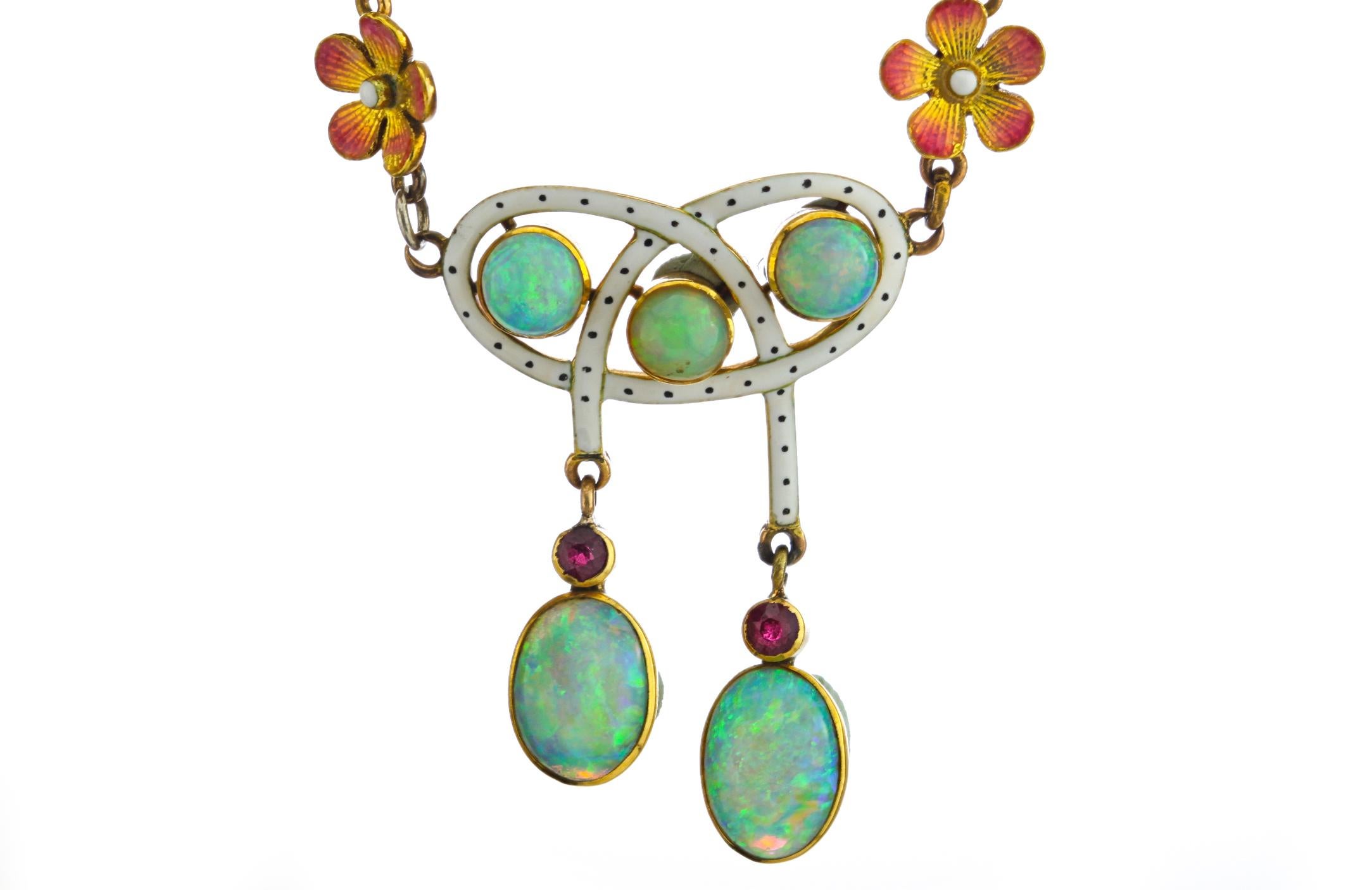 Oval Cut Art Nouveau 18 Karat Gold Opal Necklace, circa 1870s For Sale