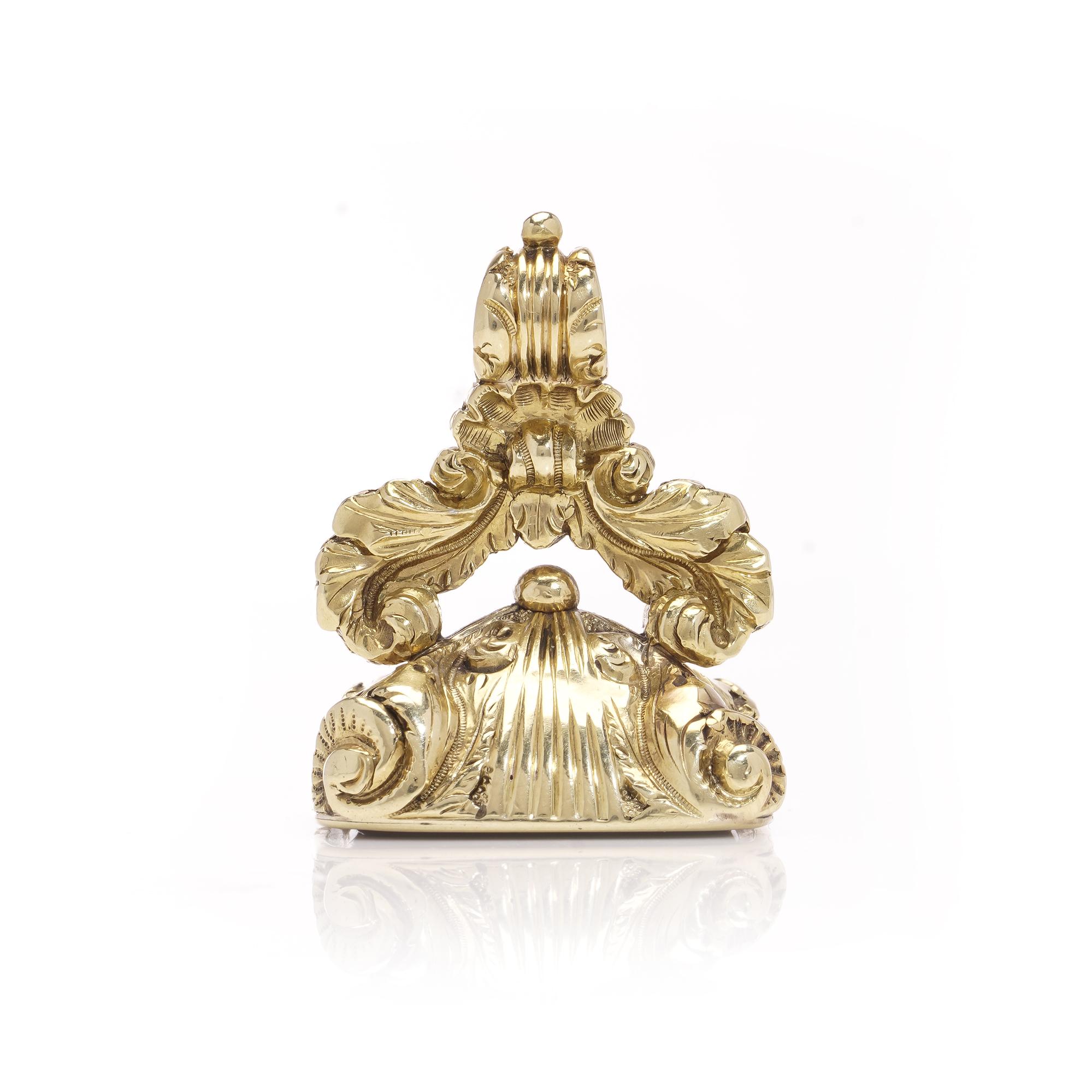 Mousqueton/pendentif victorien en or jaune 15 carats avec armoiries surnommées  en vente 3