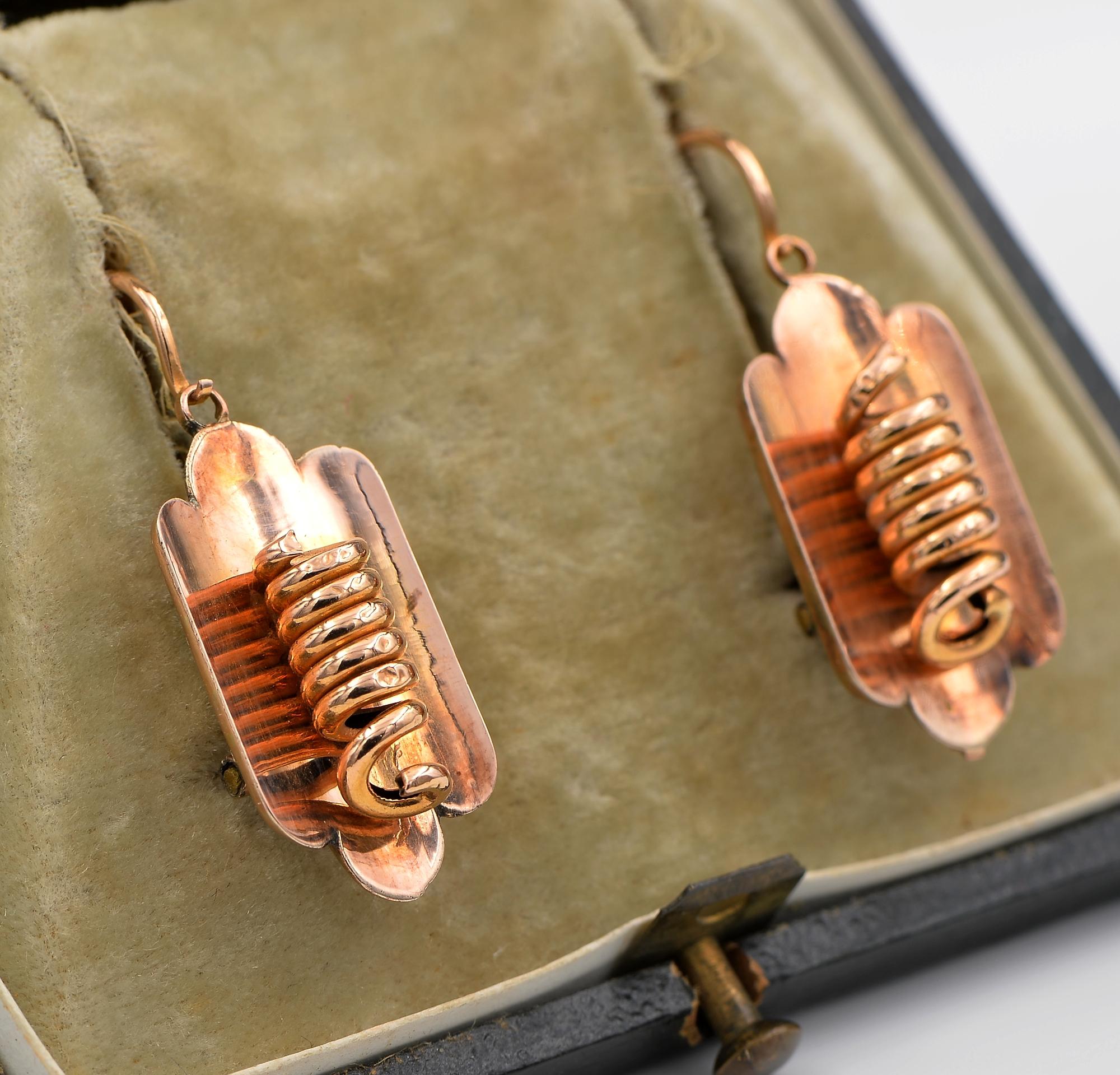 Orecchini vittoriani in oro rosa 16 KT a forma di serpente arrotolato In condizioni discrete in vendita a Napoli, IT