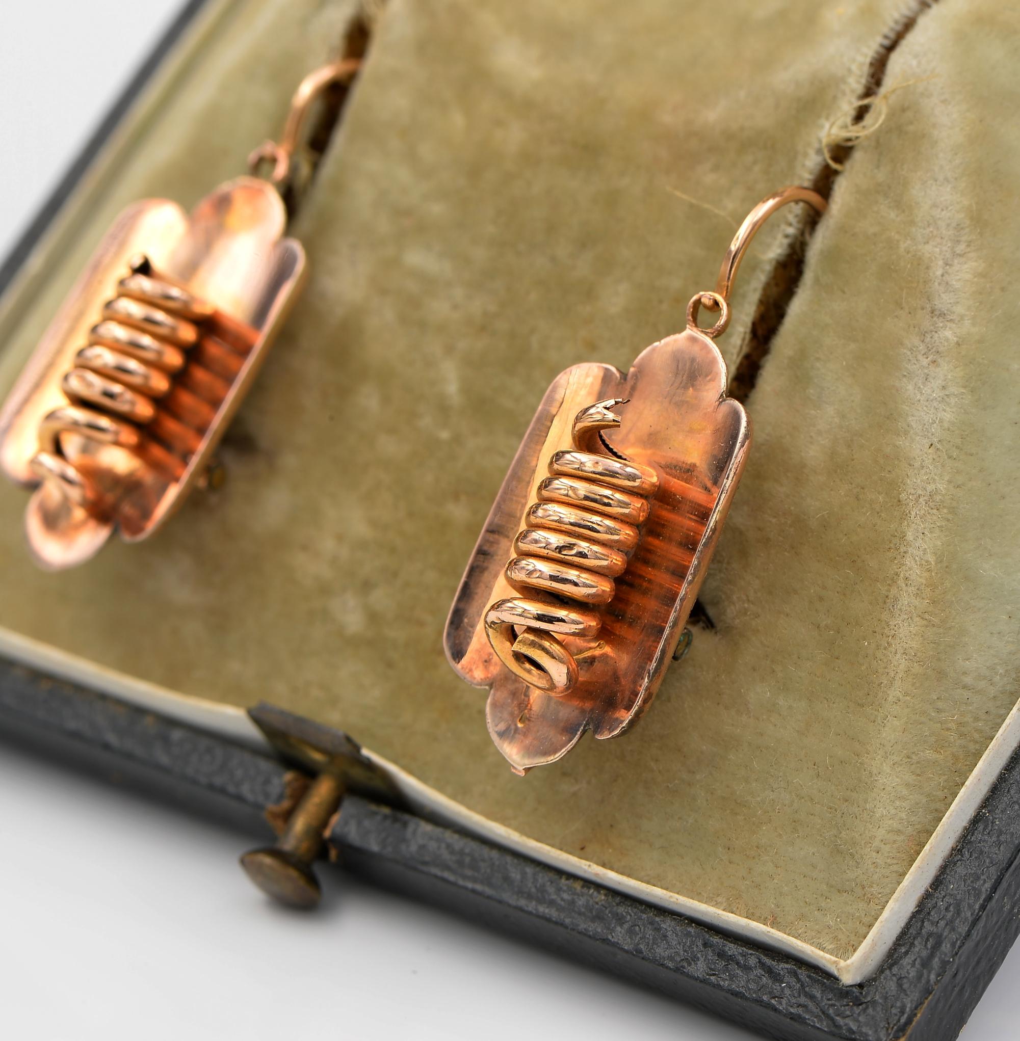 Orecchini vittoriani in oro rosa 16 KT a forma di serpente arrotolato in vendita 1