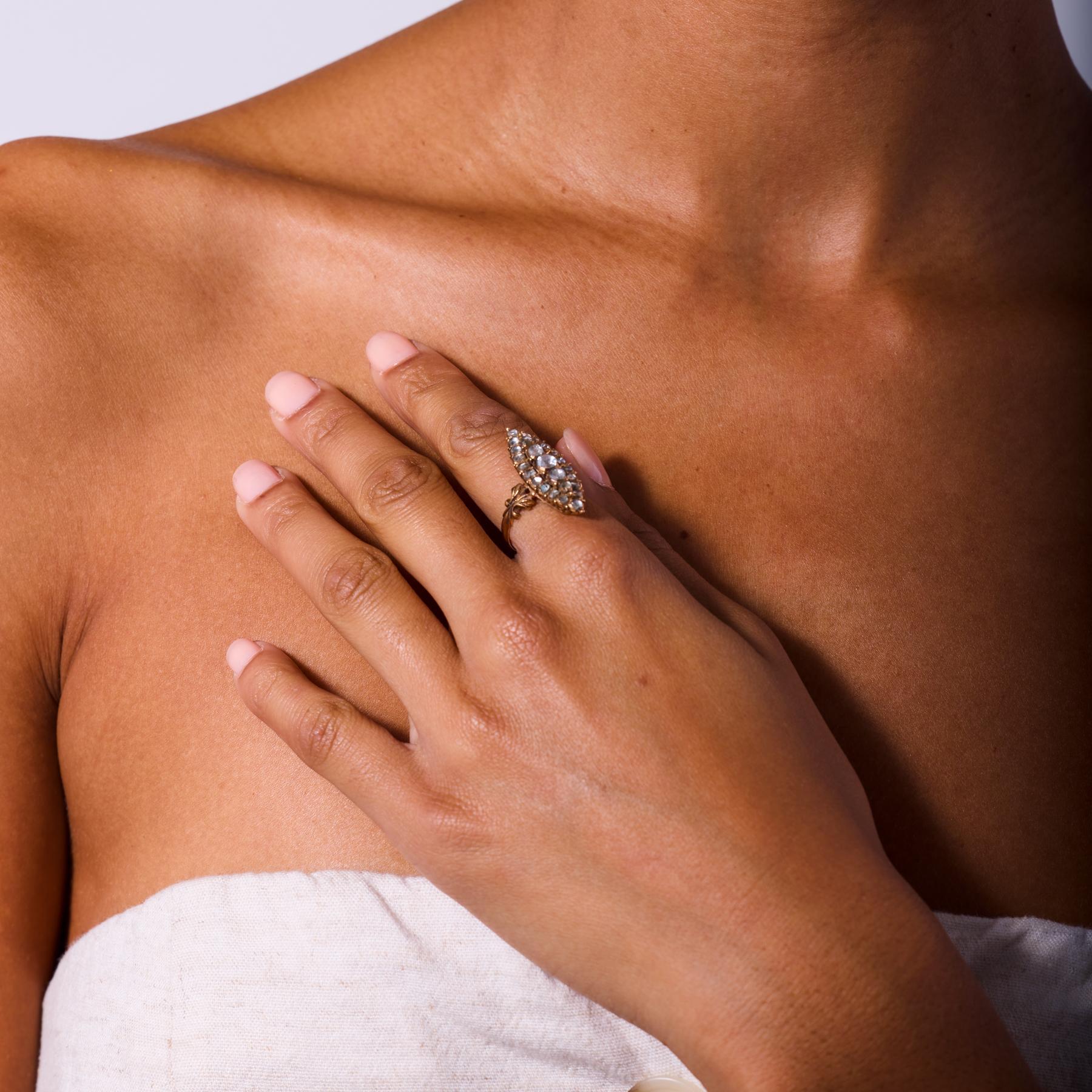 Taille rose Bague victorienne à navette en or rose 14k, diamant taille rose de 1,60 carat en vente