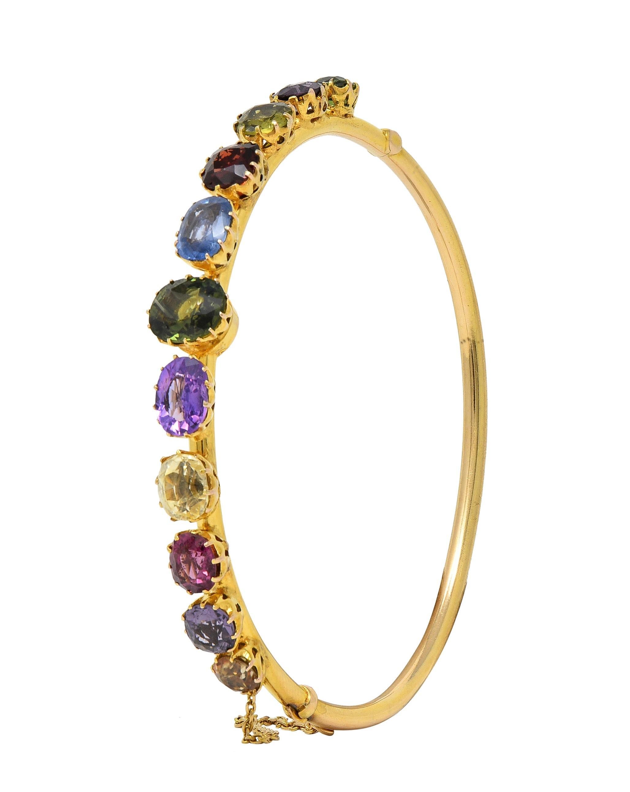Taille mixte Bracelet jonc arlequin ancien victorien en or 14 carats avec saphirs, grenats et grenats 16,38 carats en vente