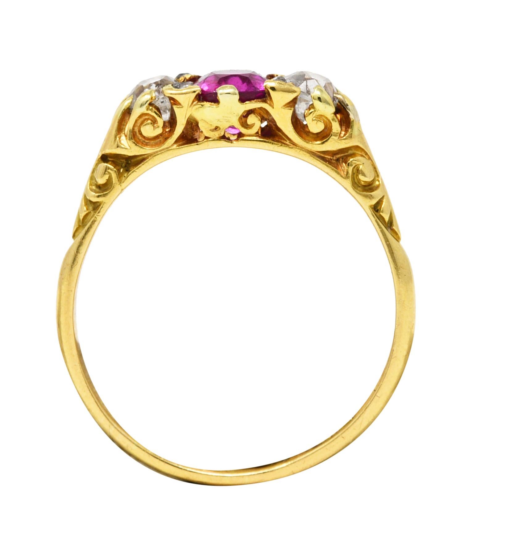 Victorian 1.64 Carats Ruby Old Mine Cut Diamond 18 Karat Yellow Gold Ring 3