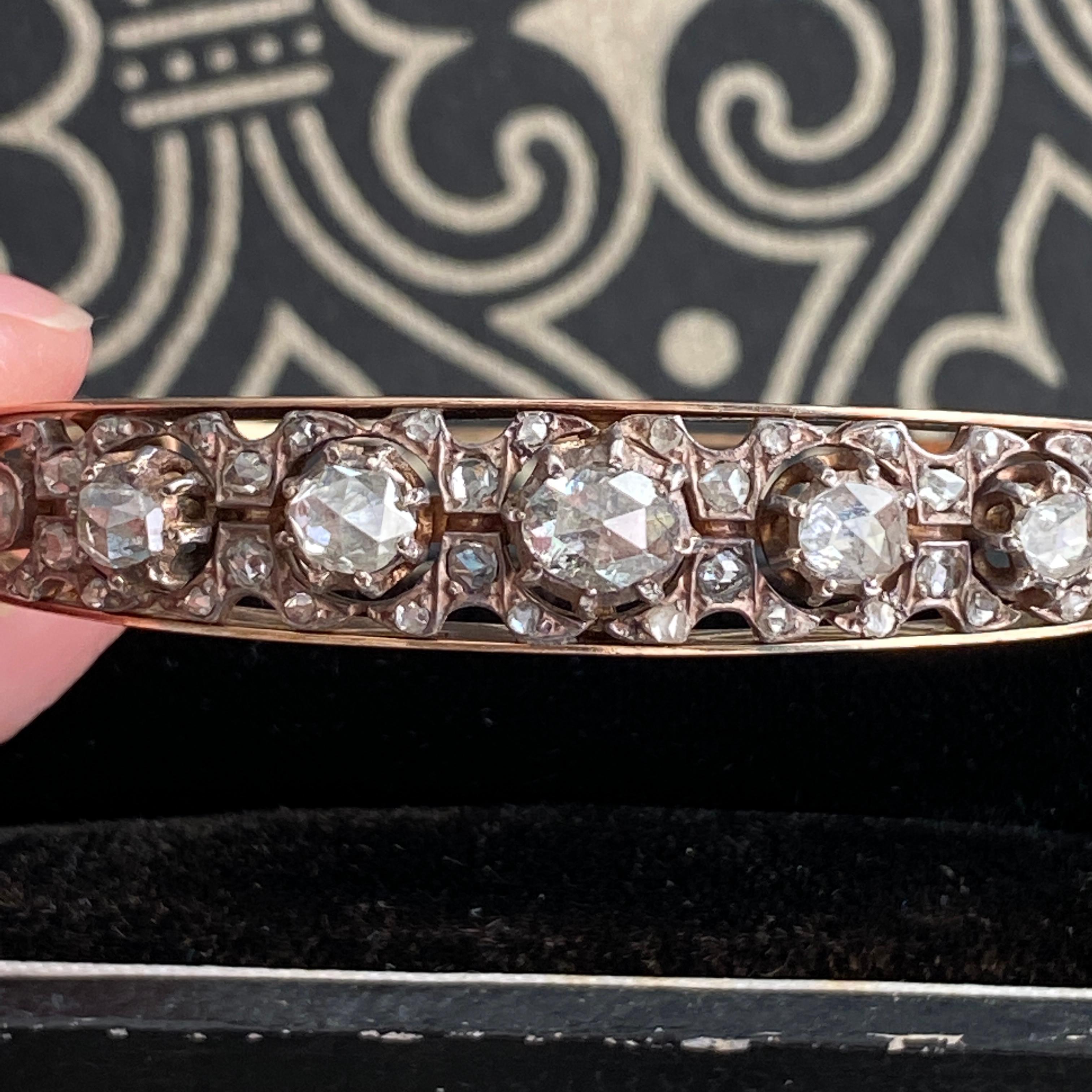 Victorian 1.68 Carat Diamond 18K Bangle Bracelet For Sale 1
