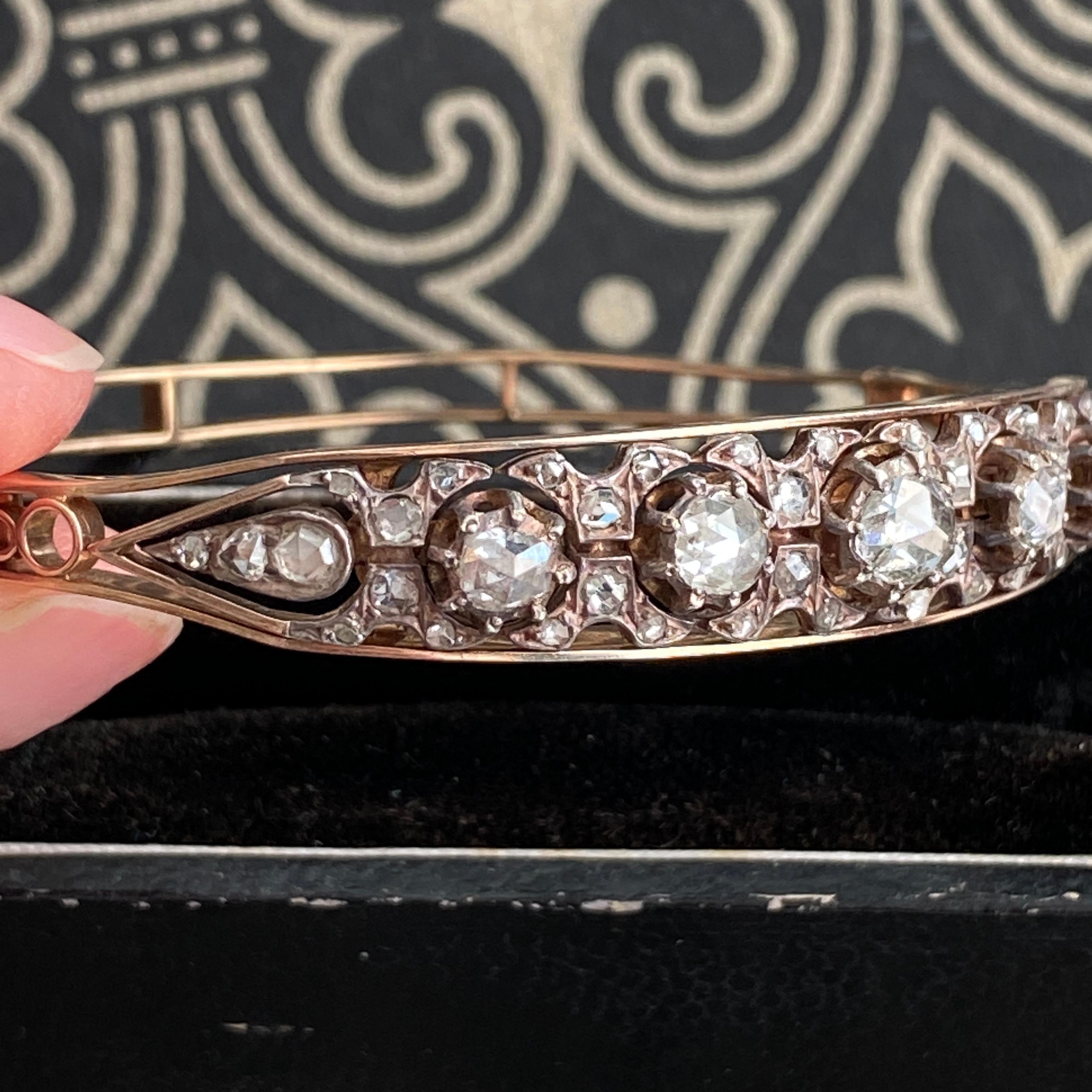 Victorian 1.68 Carat Diamond 18K Bangle Bracelet For Sale 2