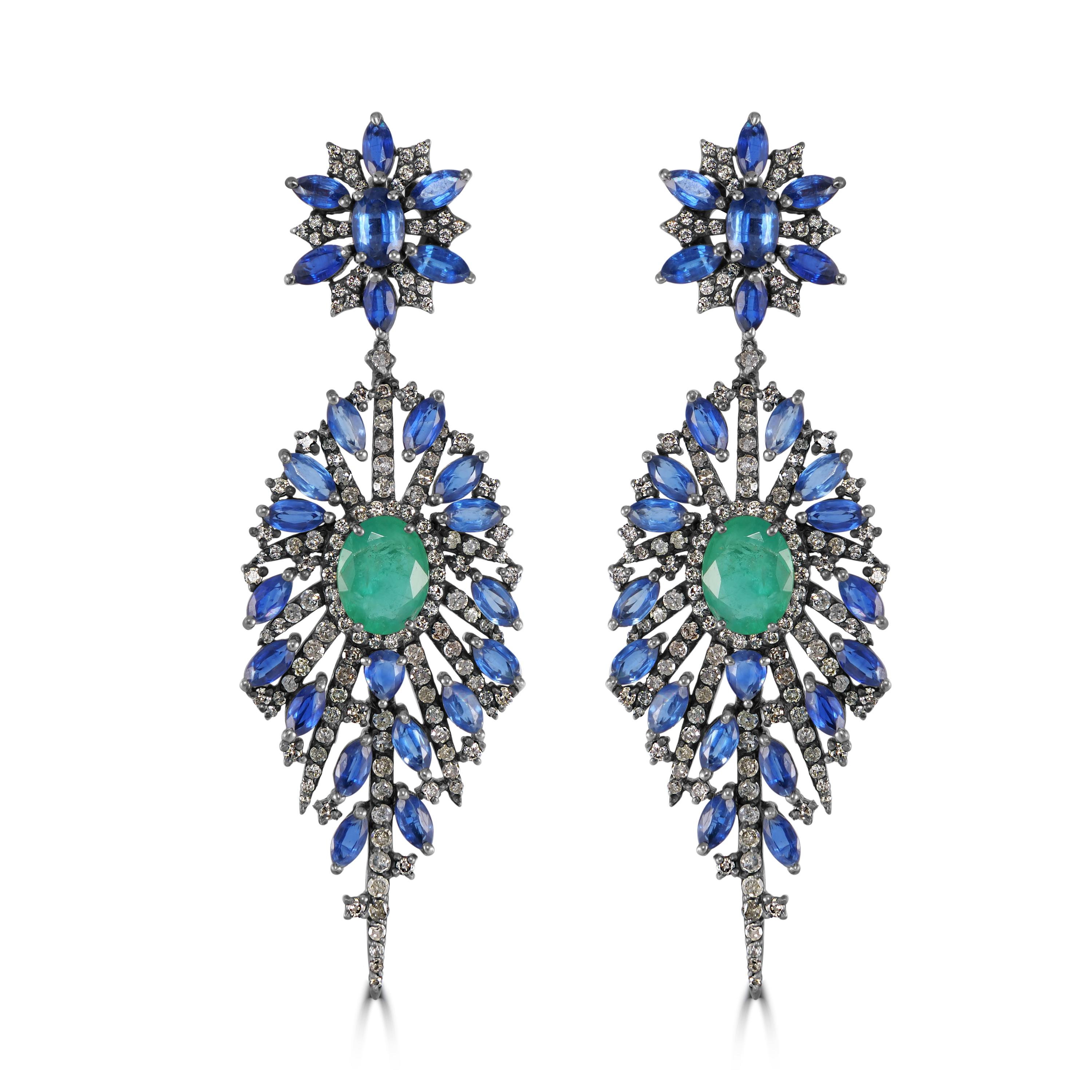 Victorian 16.9 Cttw. Emerald, Kyanite and Diamond Floral Dangle Earrings  In New Condition For Sale In New York, NY