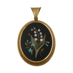 Victorian 18 Carat Etruscian Bordered Pietra Dura Pendant, Dated circa 1860