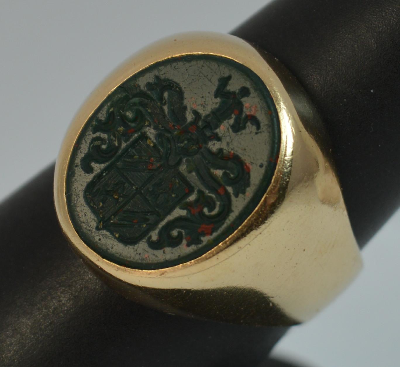 Victorian 18 Carat Gold and Bloodstone Intaglio Signet Seal Family Crest Ring 4