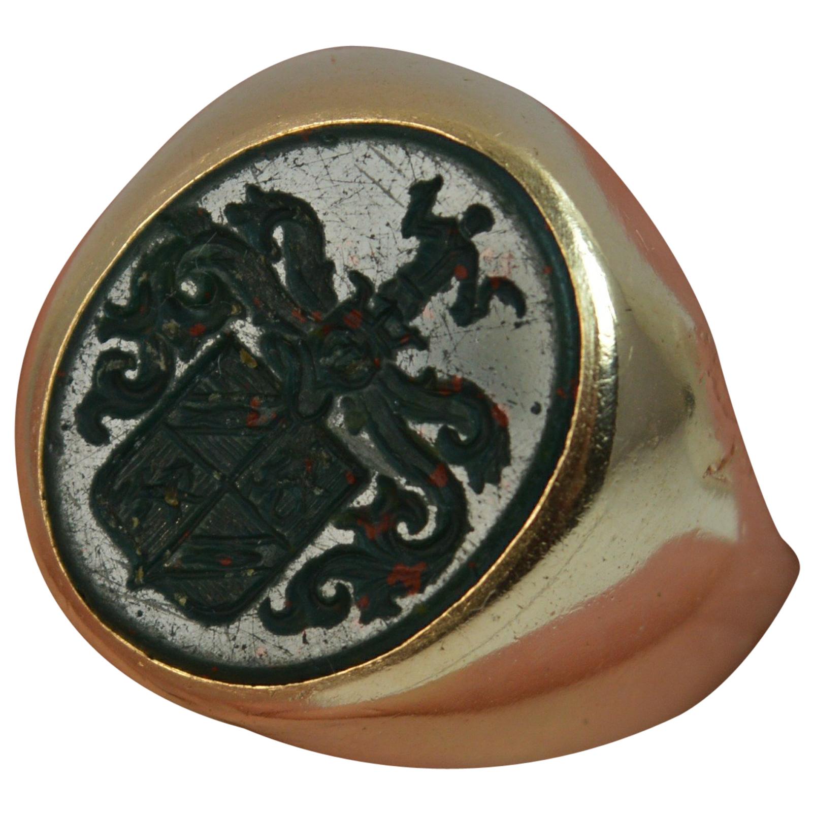 Victorian 18 Carat Gold and Bloodstone Intaglio Signet Seal Family Crest Ring