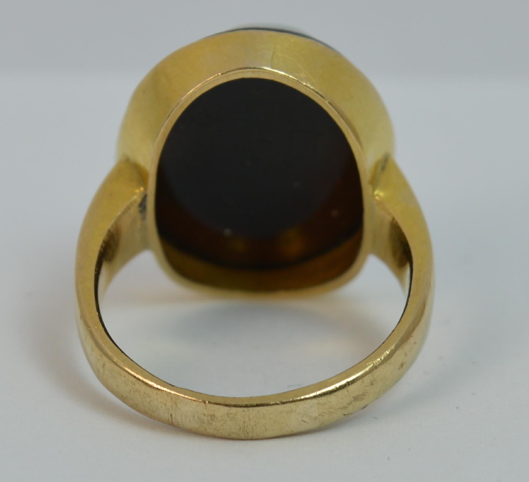 Victorian 18 Carat Gold and Hardstone William Shakespeare Signet Ring 2