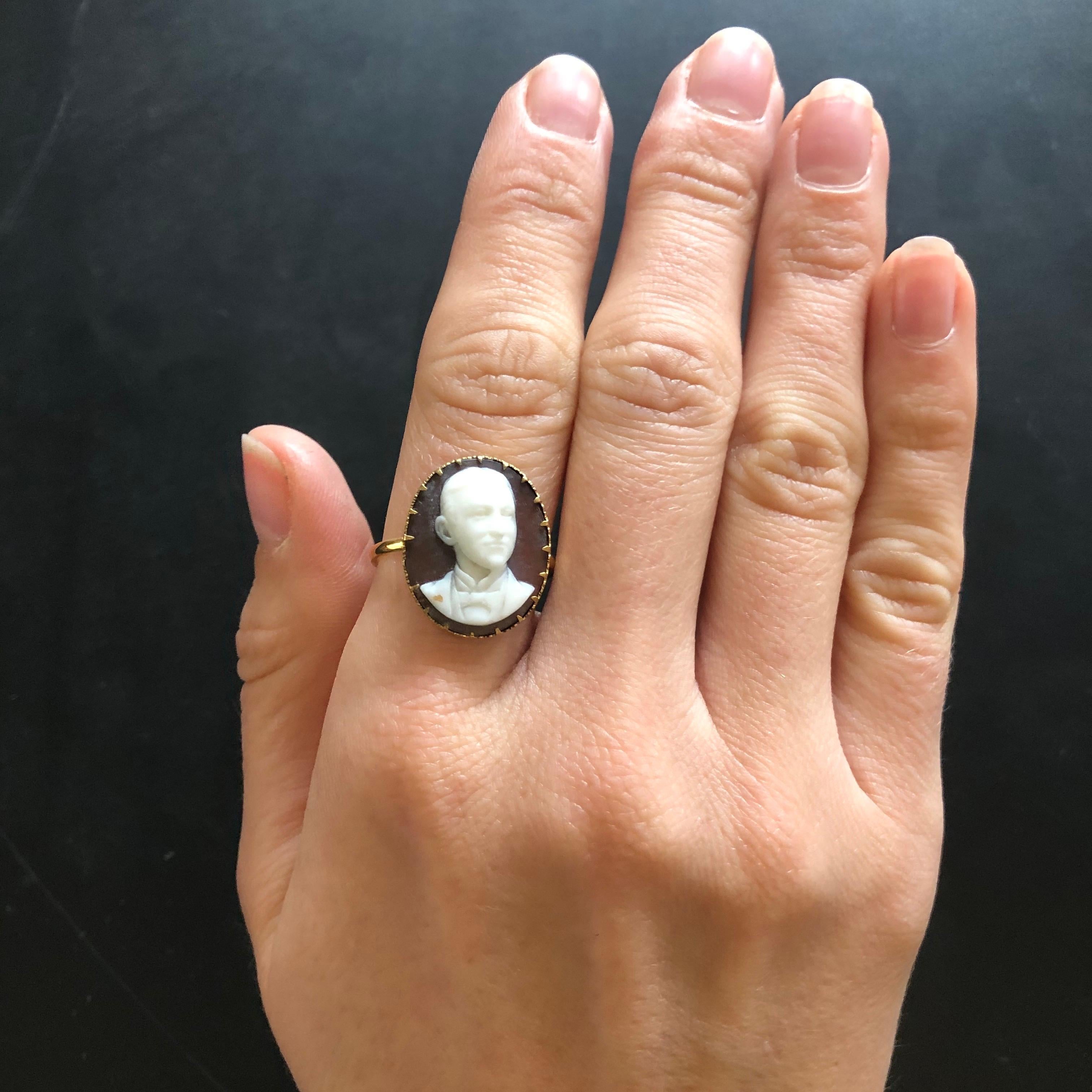 Victorian 18 Carat Gold Cameo Ring For Sale 1