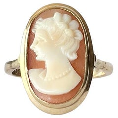 Victorian 18 Carat Gold Cameo Ring