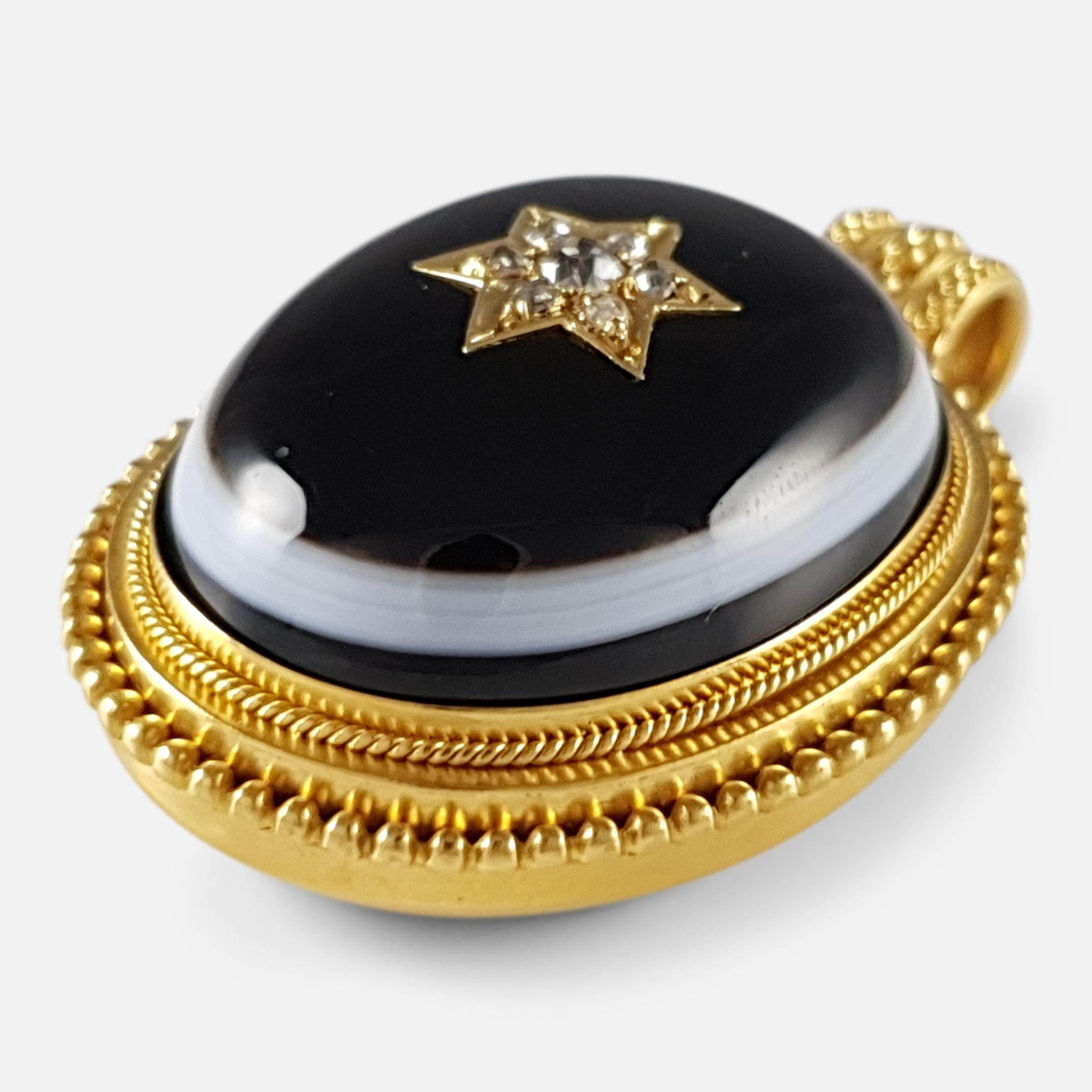 Victorian 18 carat Gold Diamond and Bulls Eye Banded Agate Locket For Sale 2