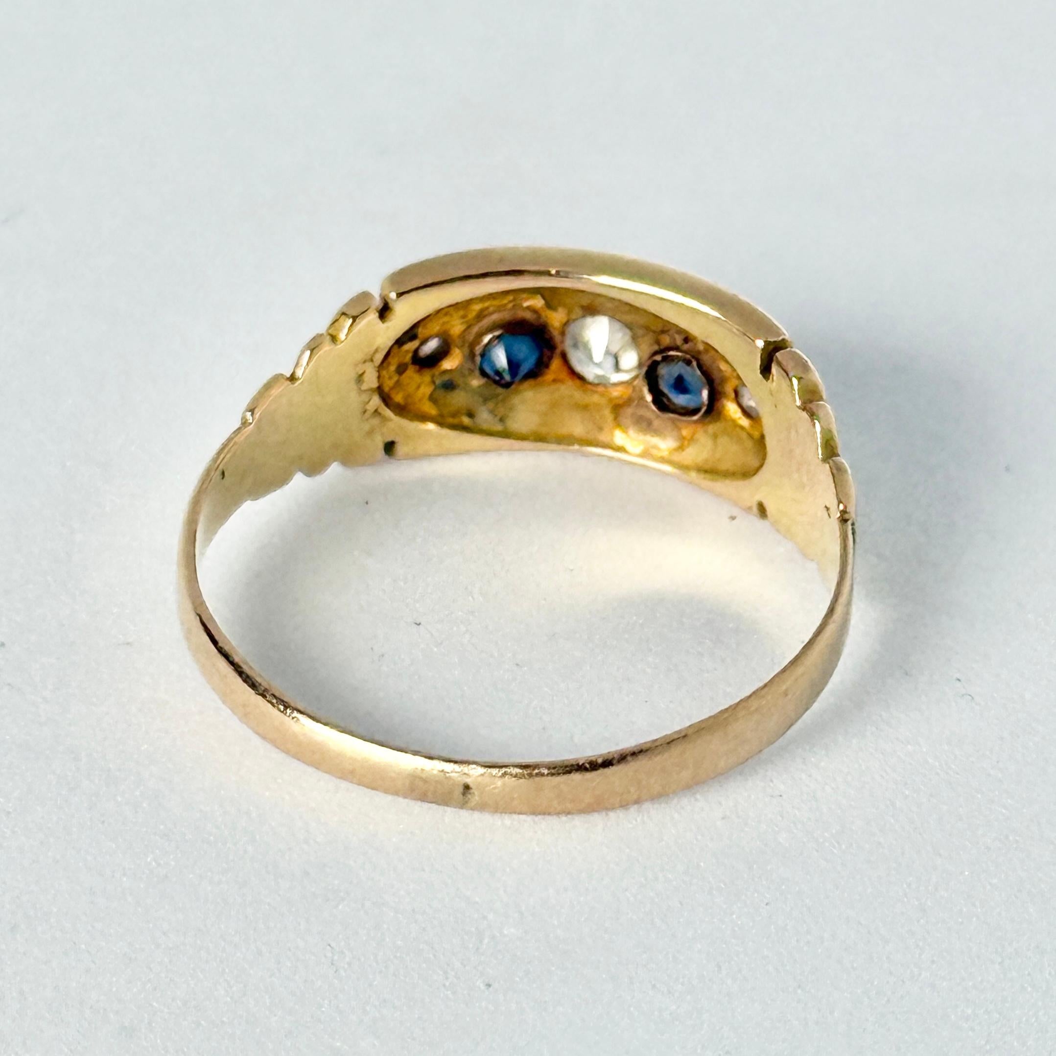 Anello vittoriano a cinque pietre con zaffiro e diamante in oro 18 carati In condizioni buone in vendita a Chipping Campden, GB