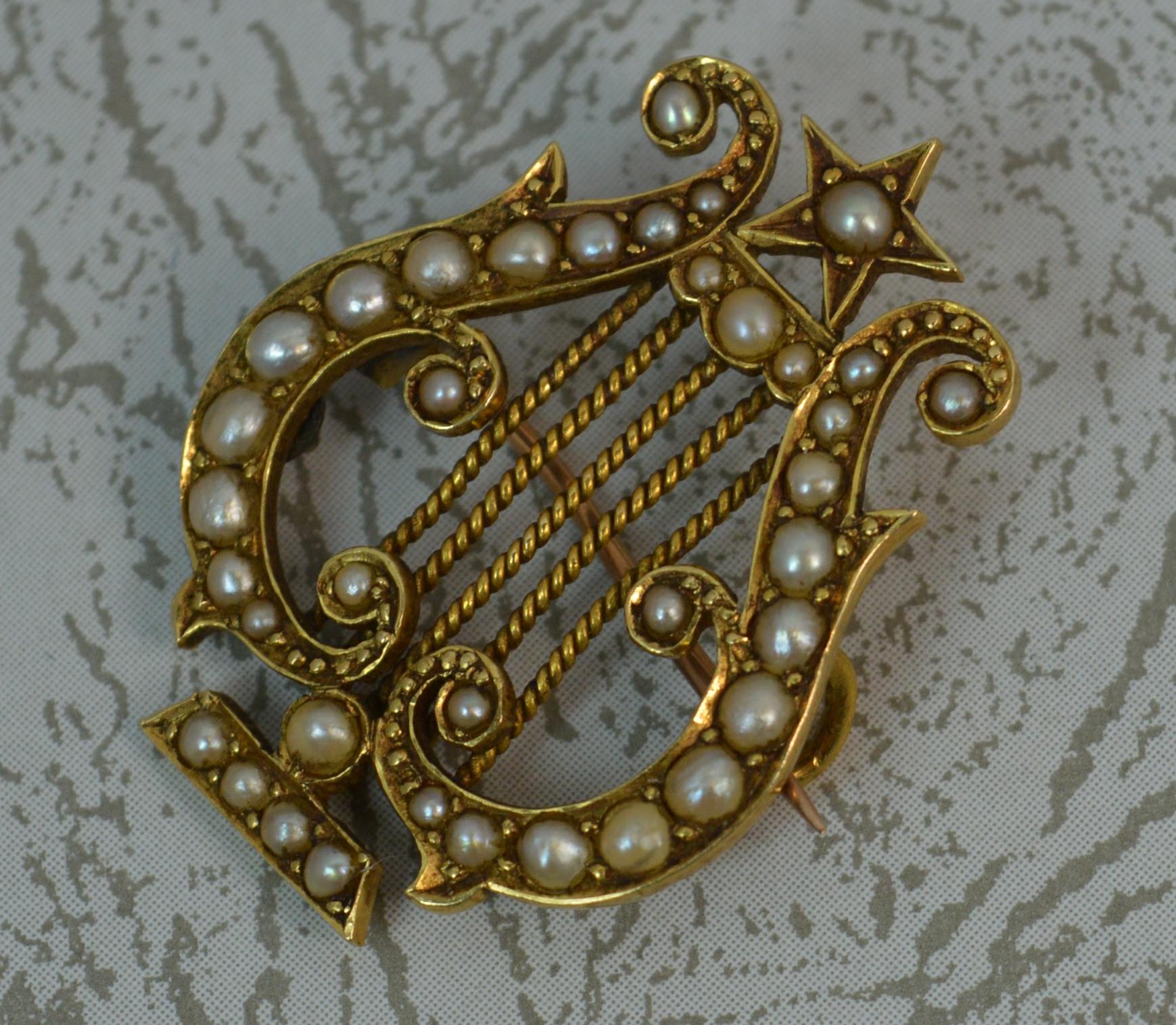 Victorian 18 Carat Gold Seed Pearl Lyre Brooch, circa 1880 In Good Condition In St Helens, GB