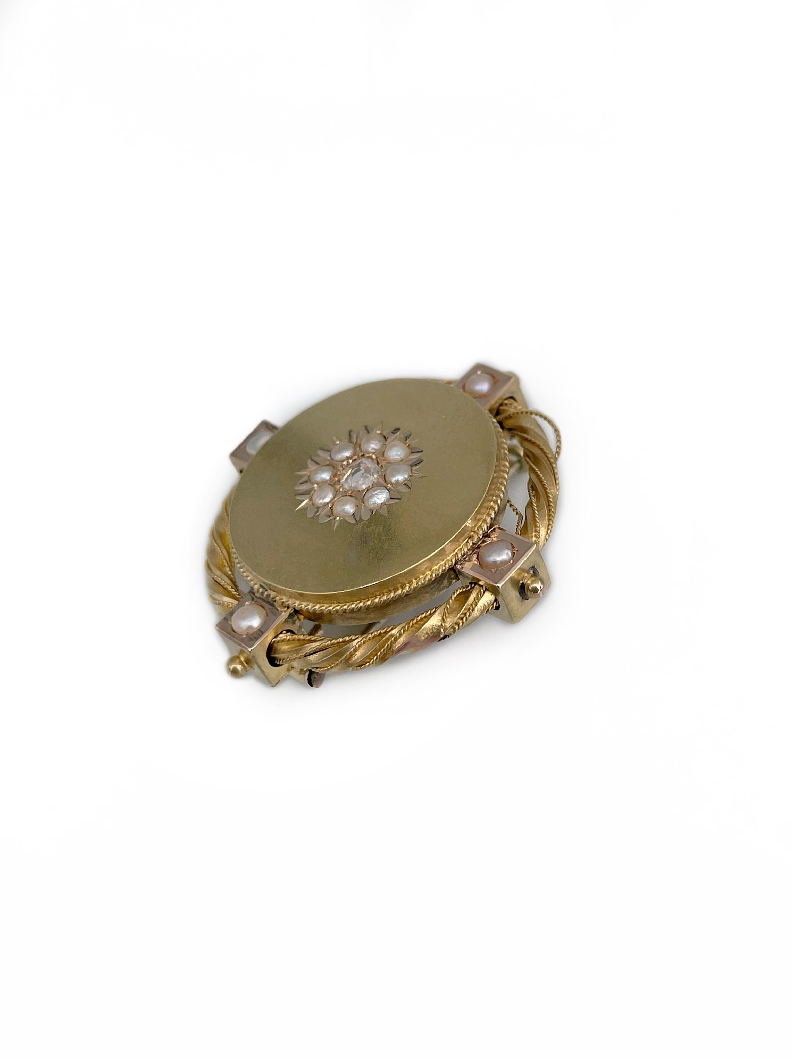Victorian 18 Karat Gold 0.03 Carat Rose Cut Diamond Pearl Round Pin Brooch In Good Condition For Sale In Vilnius, Vilniaus apskr.