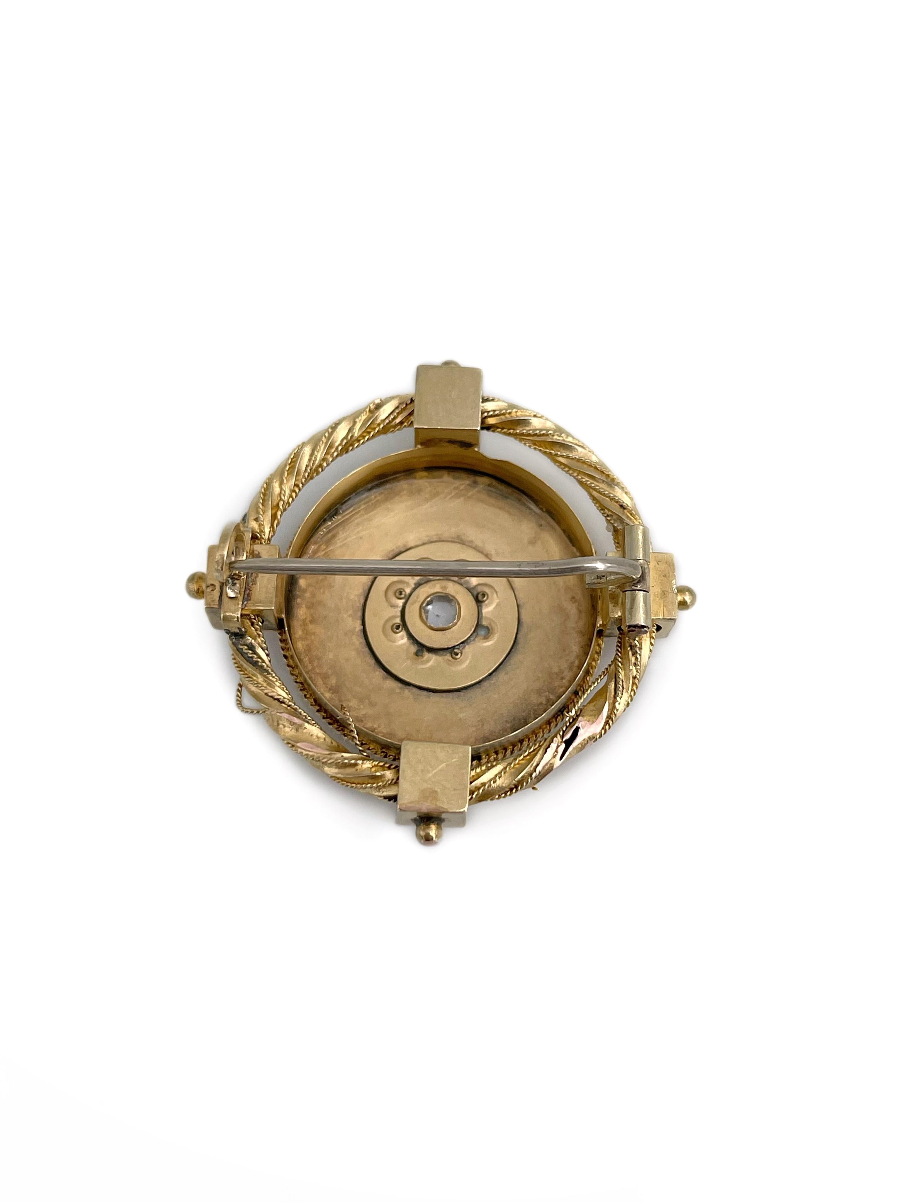 Women's Victorian 18 Karat Gold 0.03 Carat Rose Cut Diamond Pearl Round Pin Brooch For Sale