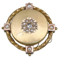 Viktorianische runde Anstecknadelbrosche aus 18 Karat Gold 0,03 Karat Diamant im Rosenschliff Perle