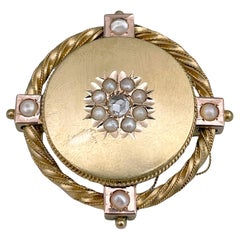 Viktorianische runde Anstecknadelbrosche aus 18 Karat Gold 0,03 Karat Diamant im Rosenschliff Perle