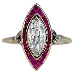 Bague navette victorienne en or 18 carats avec diamants taille marquise de 0,80 carat et rubis