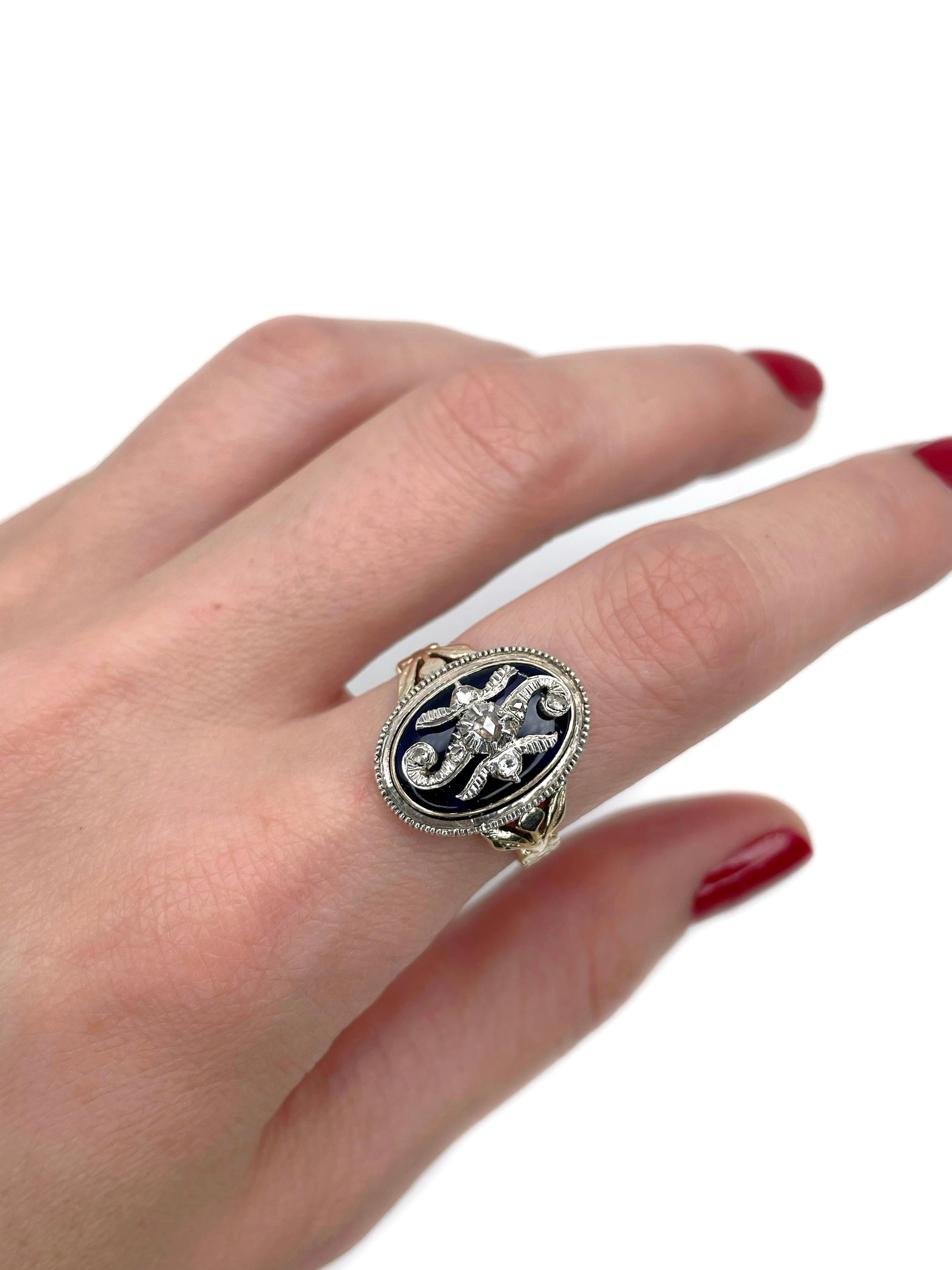 Se trata de un anillo de cóctel victoriano con motivo floral elaborado en oro de 14 quilates y plata 830. Alrededor de 1870. 

La pieza presenta 7 diamantes talla rosa (TW 0,06 ct, STW, SI-P1) y esmalte azul oscuro. 

Peso: 5,02 g 
Talla: 17,5 (US