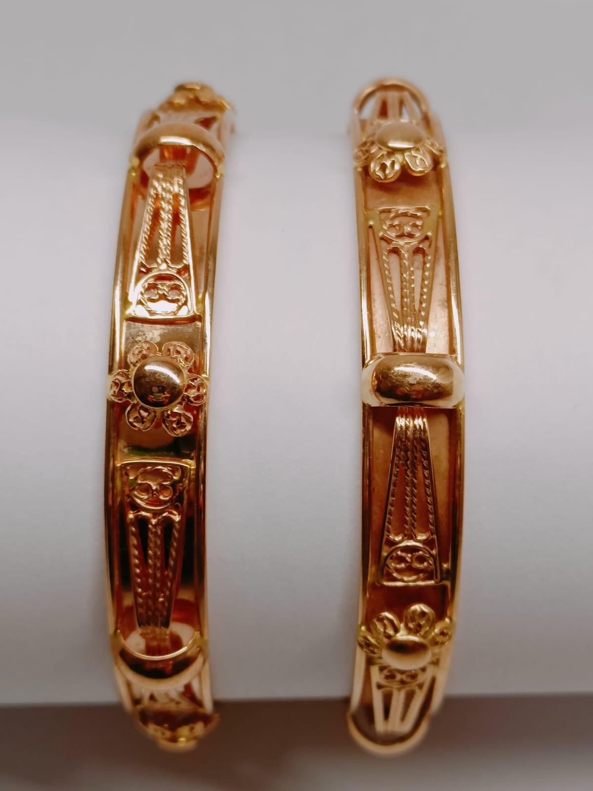Victorian 18 Karat Gold French Oriental Bangle Bracelet Set of 2 For Sale 7