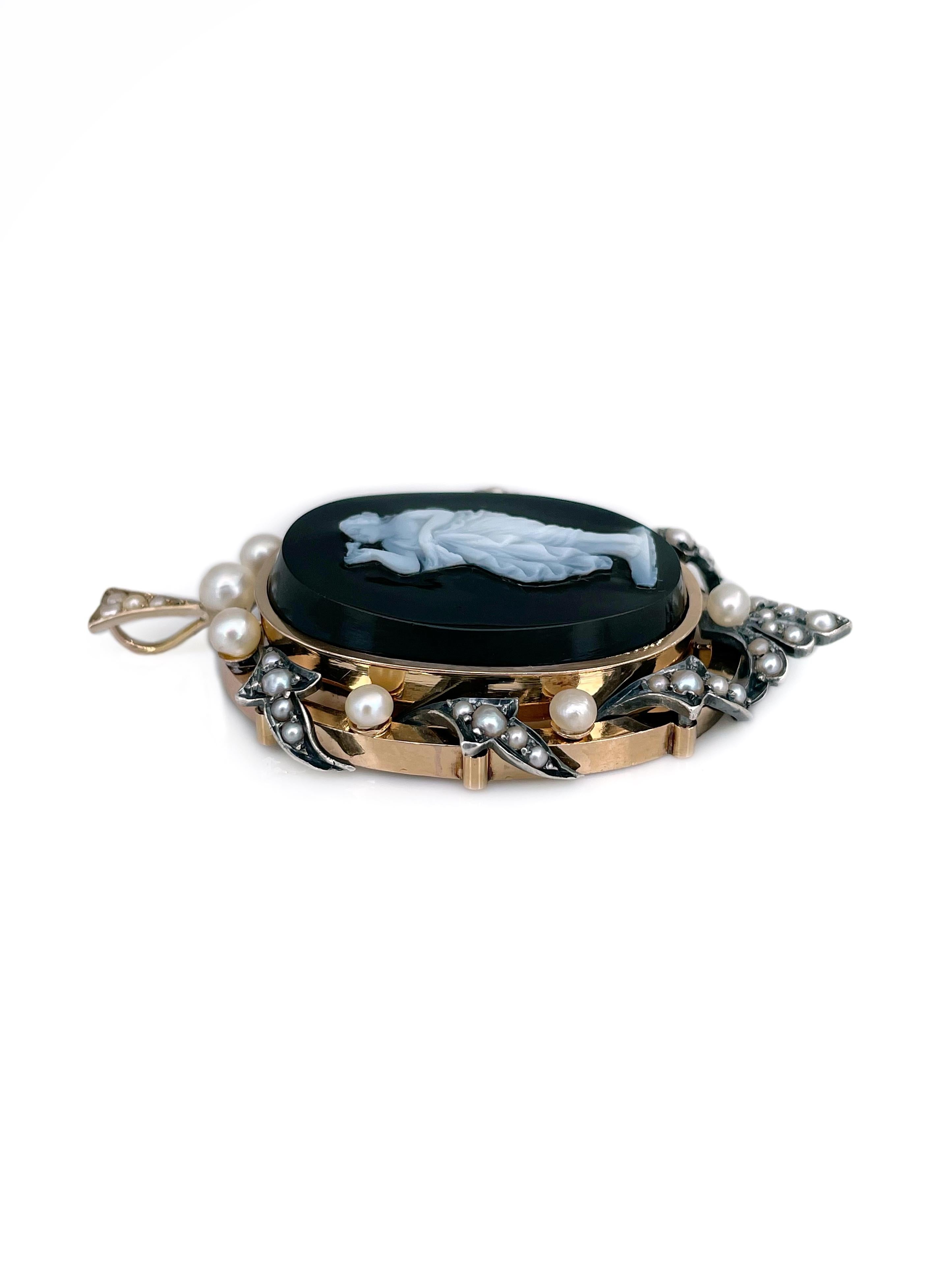 Victorien Pendentif victorien en or 18 carats tourné vers la gauche, avec camée de femme en agate et perles en vente