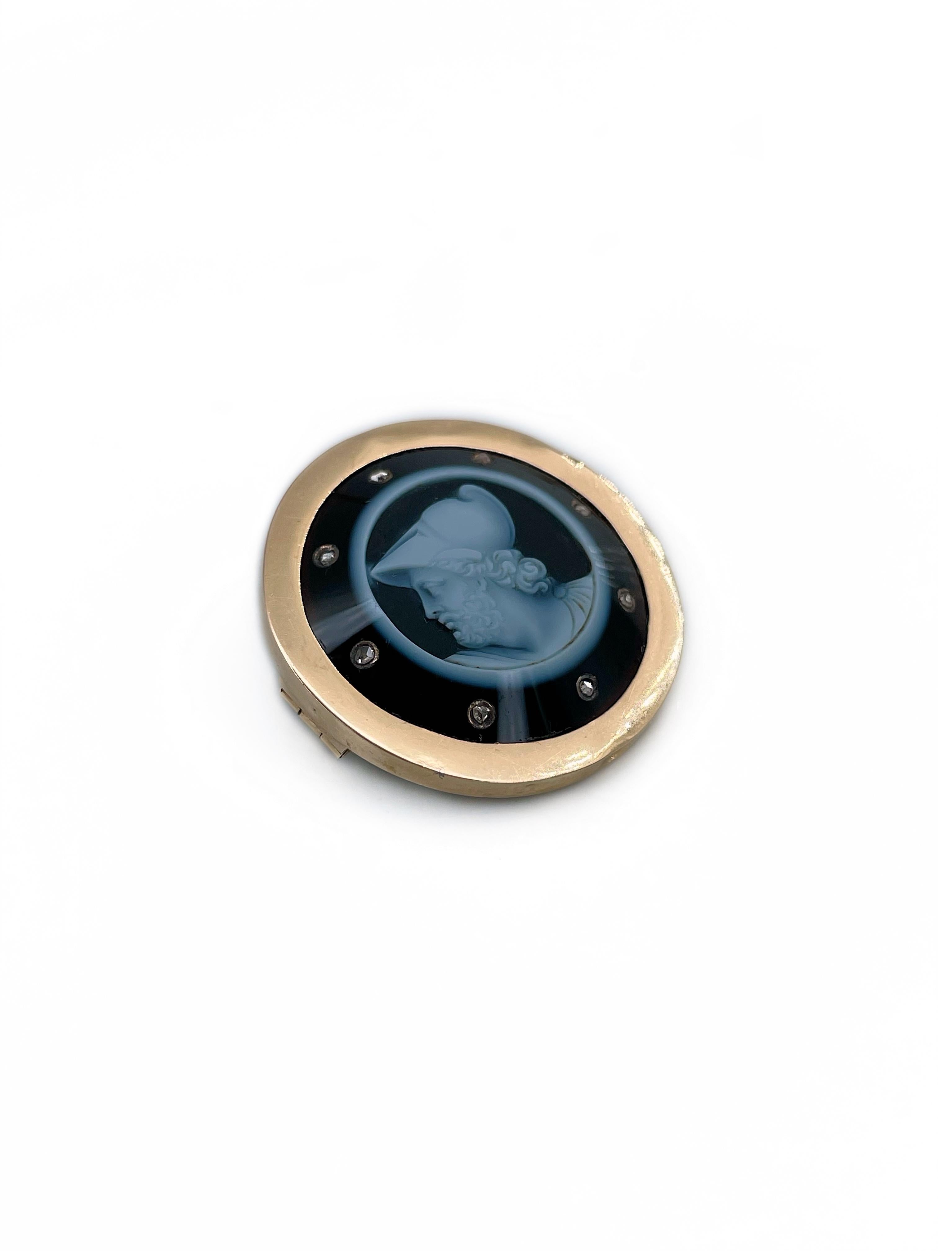Victorian 18 Karat Gold Menelaus Agate Cameo Rose Cut Diamond Round Pin Brooch In Good Condition In Vilnius, LT