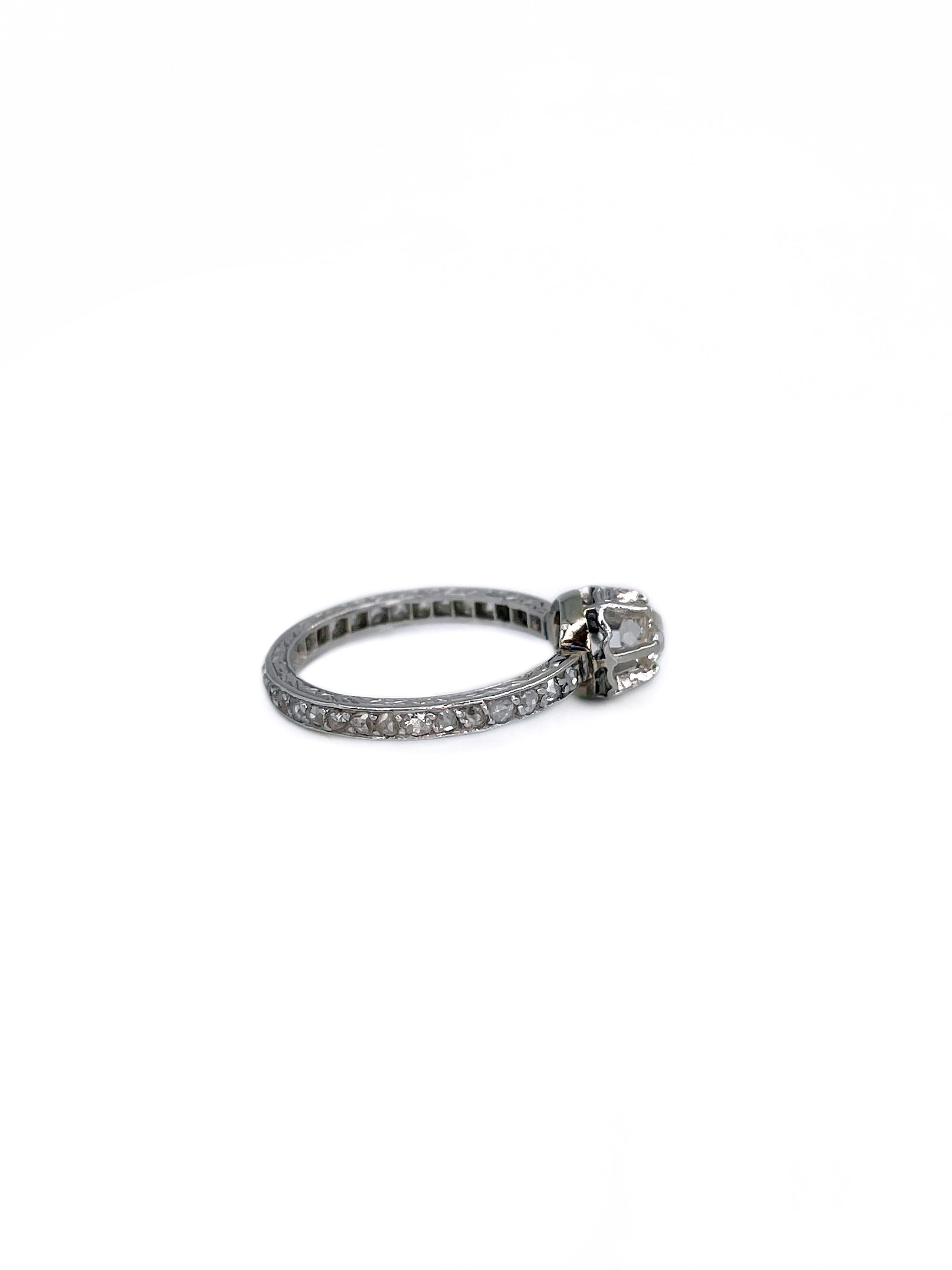 Victorian 900 Platinum 0.50 Carat Old Cut Diamond Engagement Ring In Good Condition For Sale In Vilnius, LT