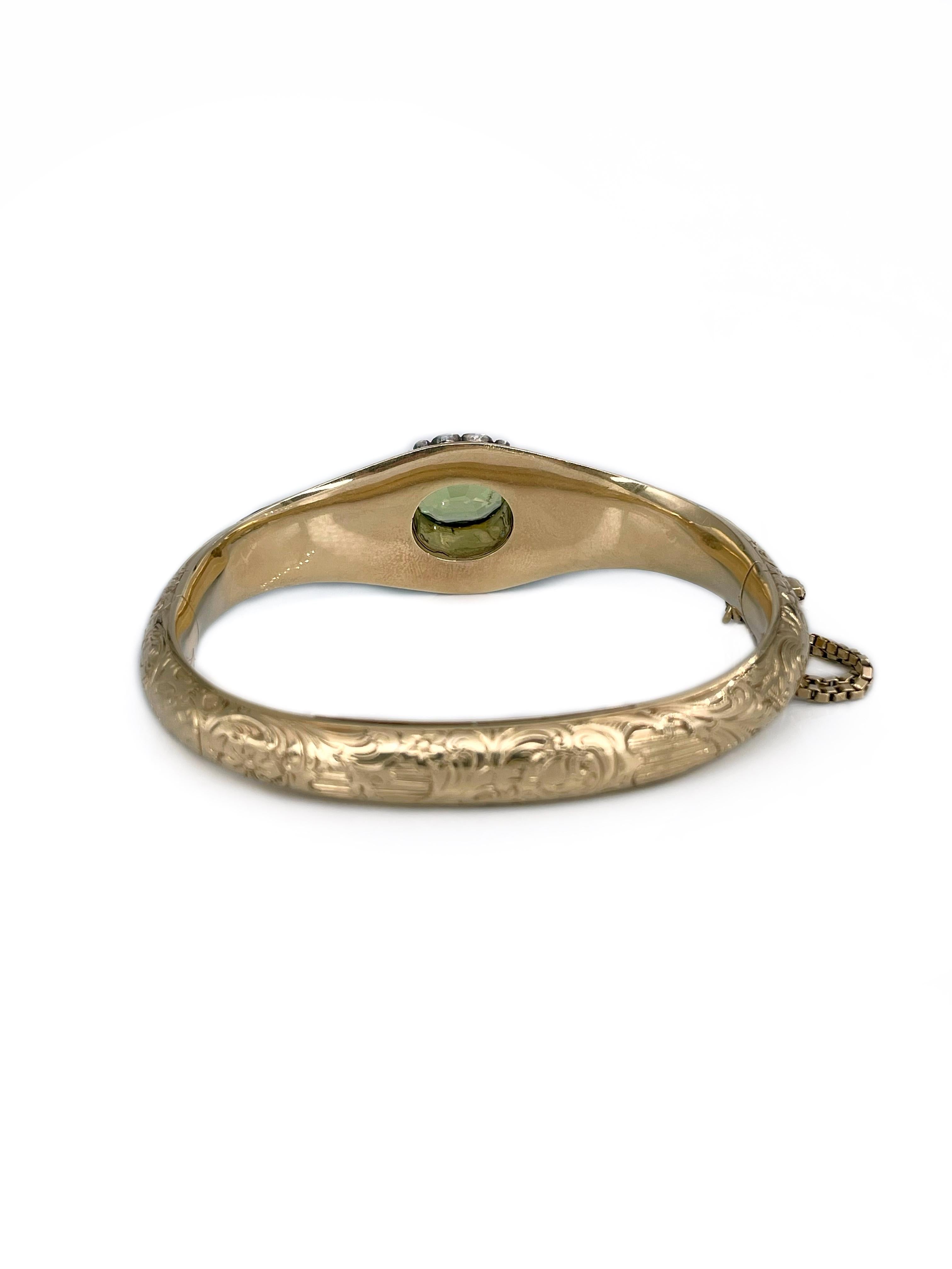 Victorian 18 Karat Gold Peridot Diamond Colourful Enamel Secret Space Bracelet In Good Condition In Vilnius, LT