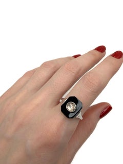 Victorian 18 Karat Gold Rose Cut Diamond Black Onyx Rectangle Signet Ringt