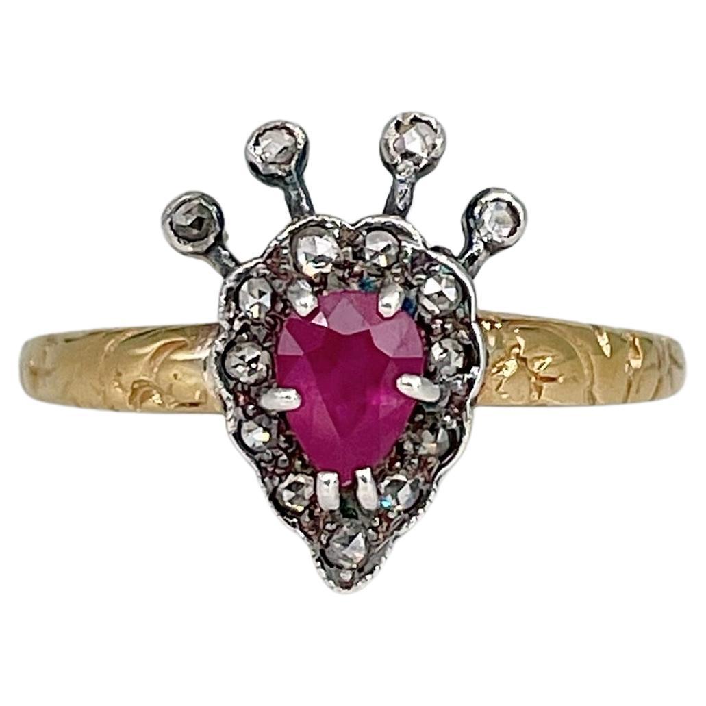 Anillo victoriano de oro de 18 quilates con diamantes talla rosa y rubí en racimo de corazones