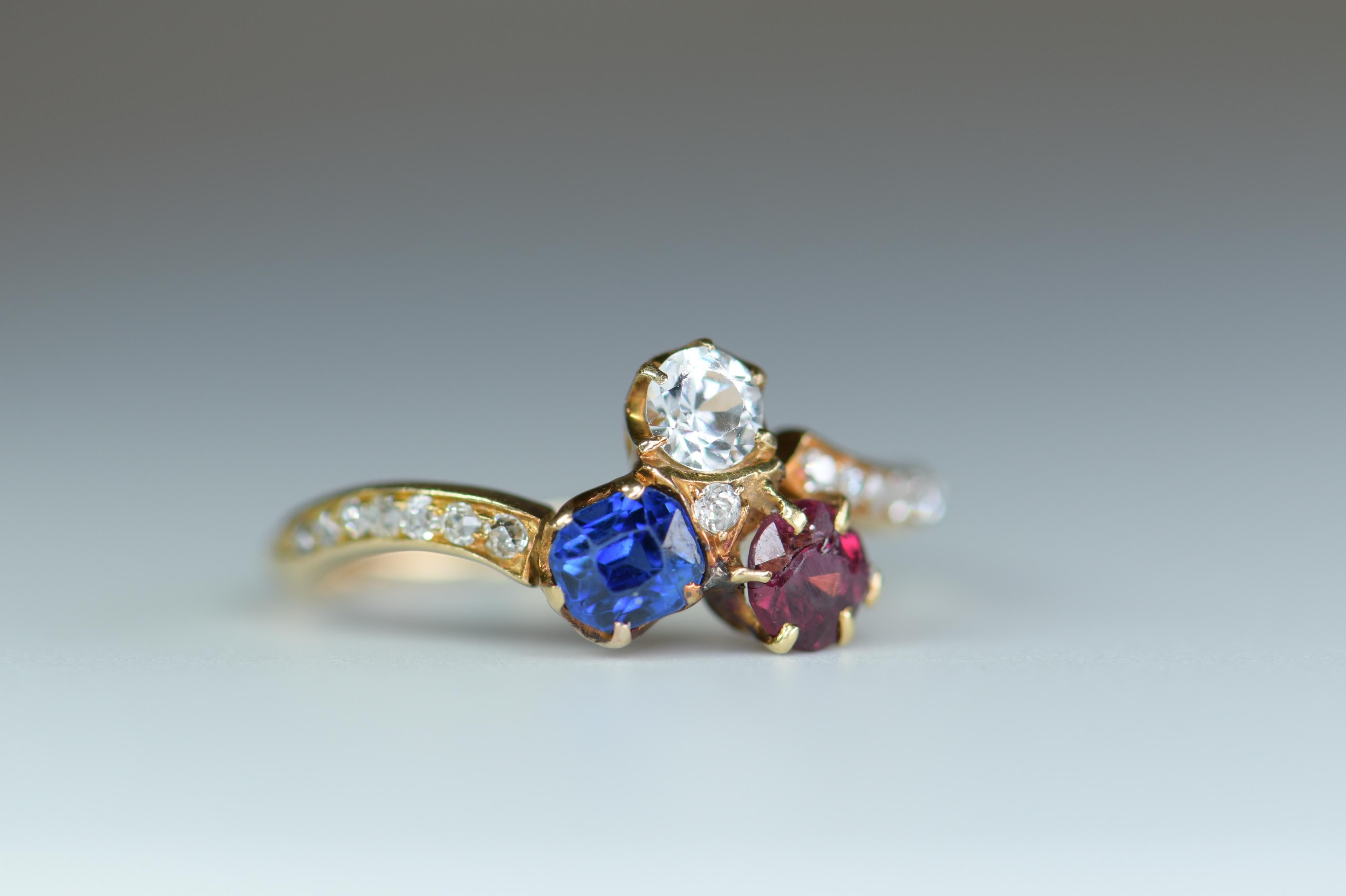 Round Cut Victorian 18 Karat Gold Sapphire Ruby and Diamond Clover Antique Ring