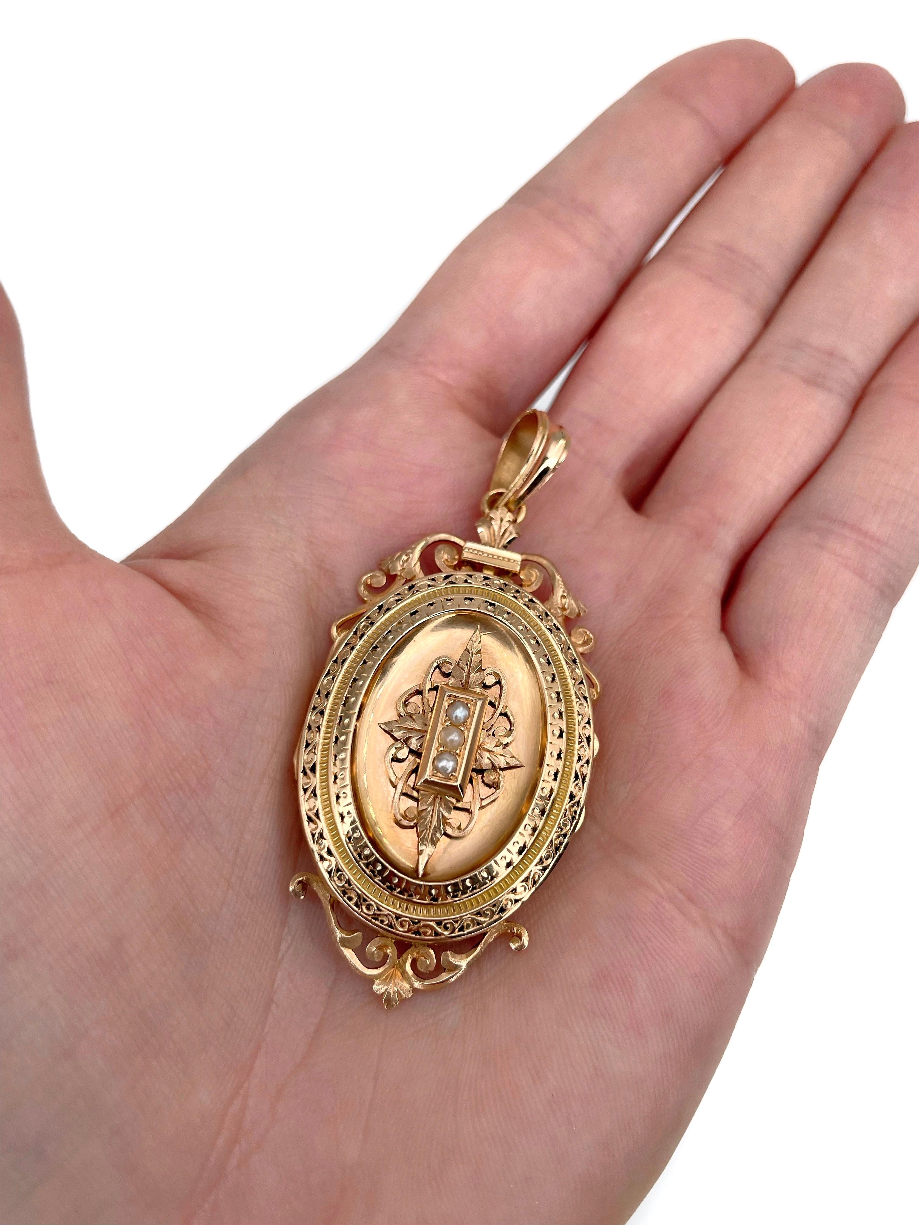 Ovaler verzierter viktorianischer Medaillon-Anhänger aus 18 Karat Gold mit Saatperlen (Viktorianisch)