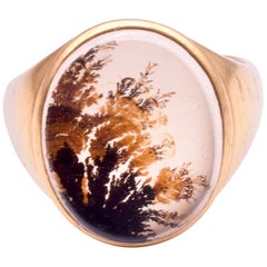 Bague signet victorienne en agate mousse dendritique 18 carats:: vers 1860