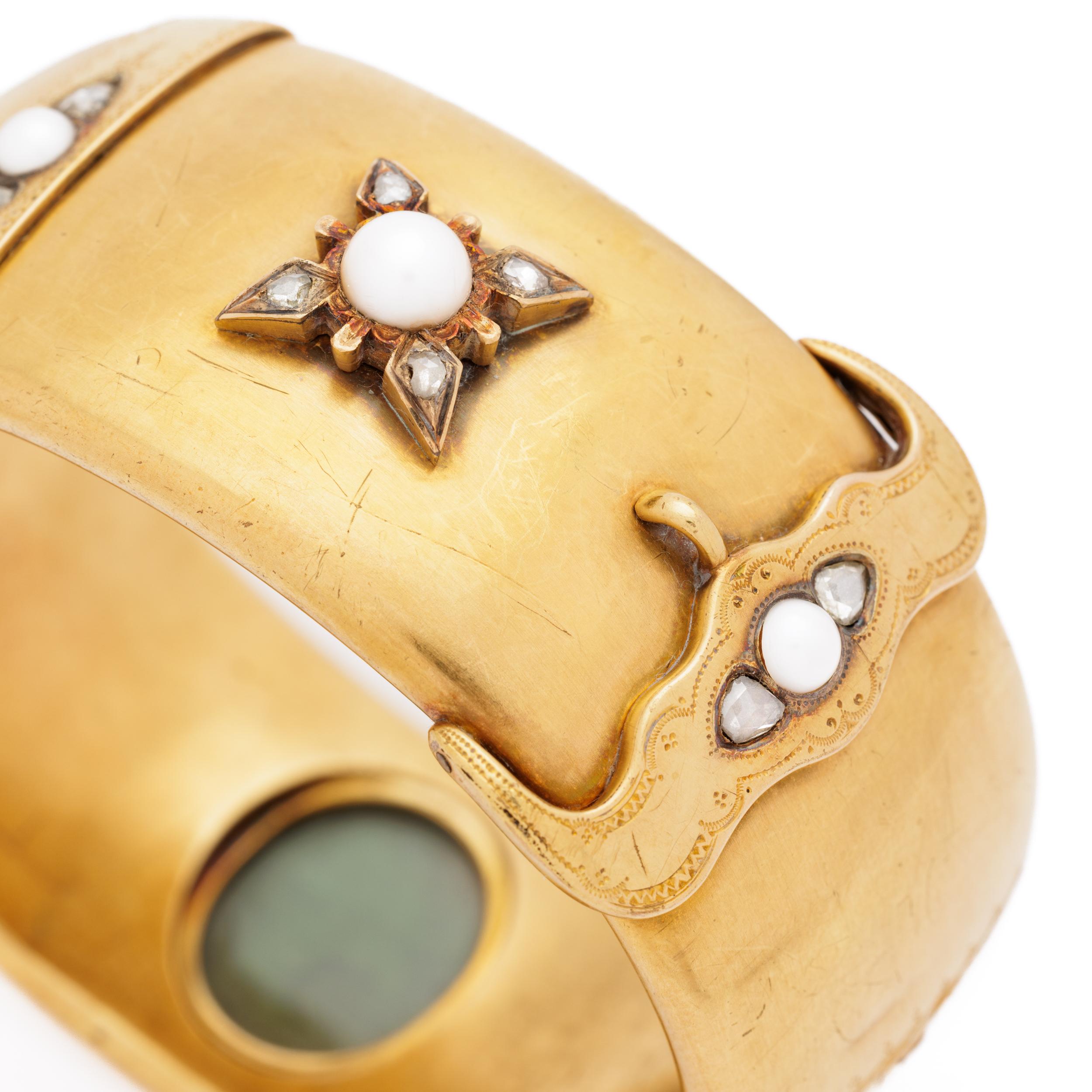 Bracelet jonc victorien en perles naturelles 18 carats et diamants taille rose Unisexe en vente