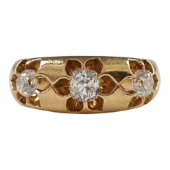 Antique Victorian 18 Karat Yellow Gold 0.76 Carat 3-Stone Diamond Gypsy Ring, 1884