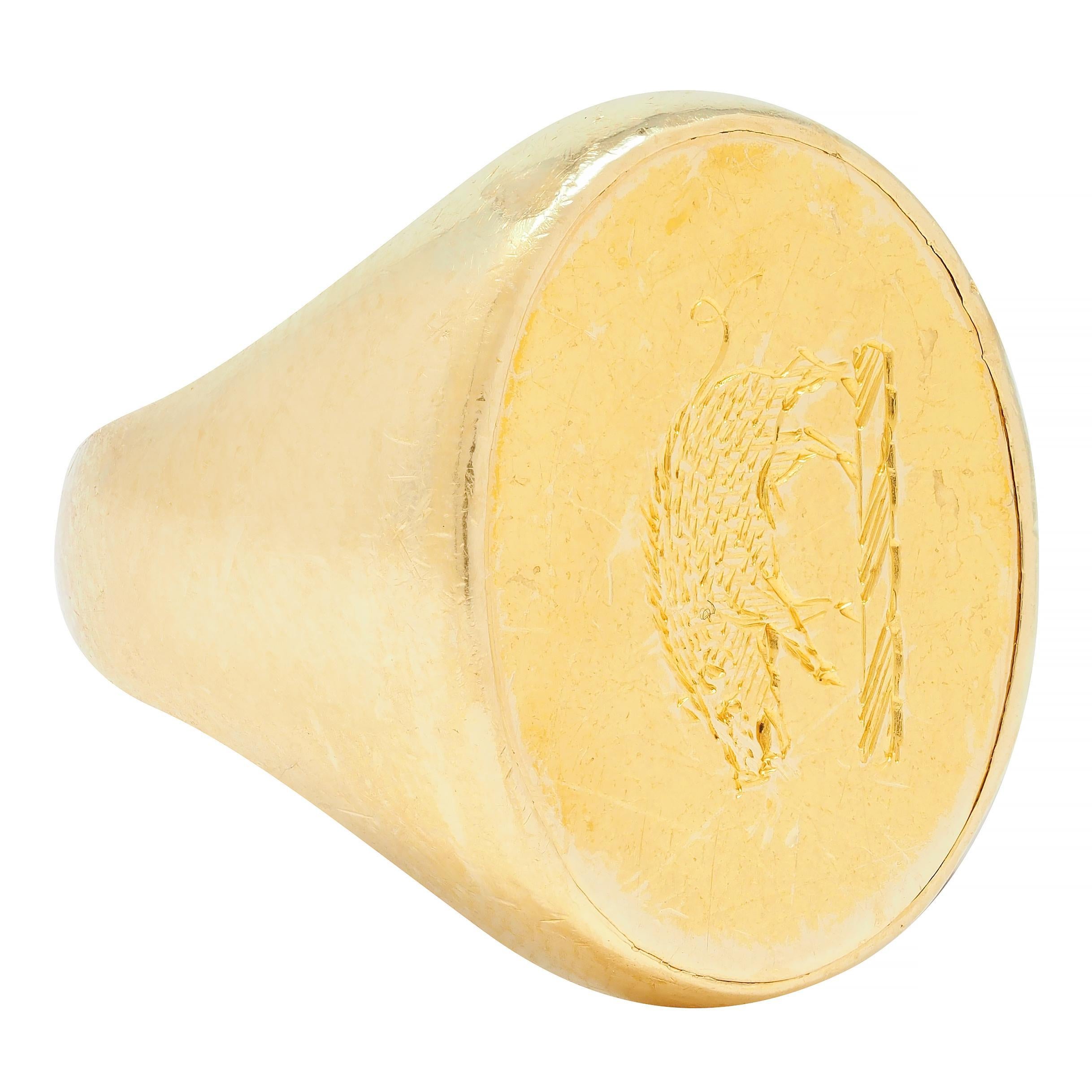 Victorian 18 Karat Yellow Gold Antique Boar Signet Ring In Excellent Condition For Sale In Philadelphia, PA