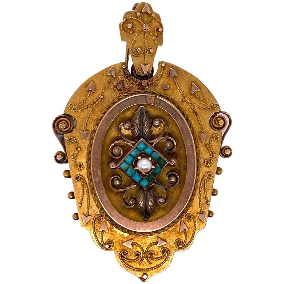 Victorian 18 Karat Yellow Gold Antique Locket Pendant at 1stDibs