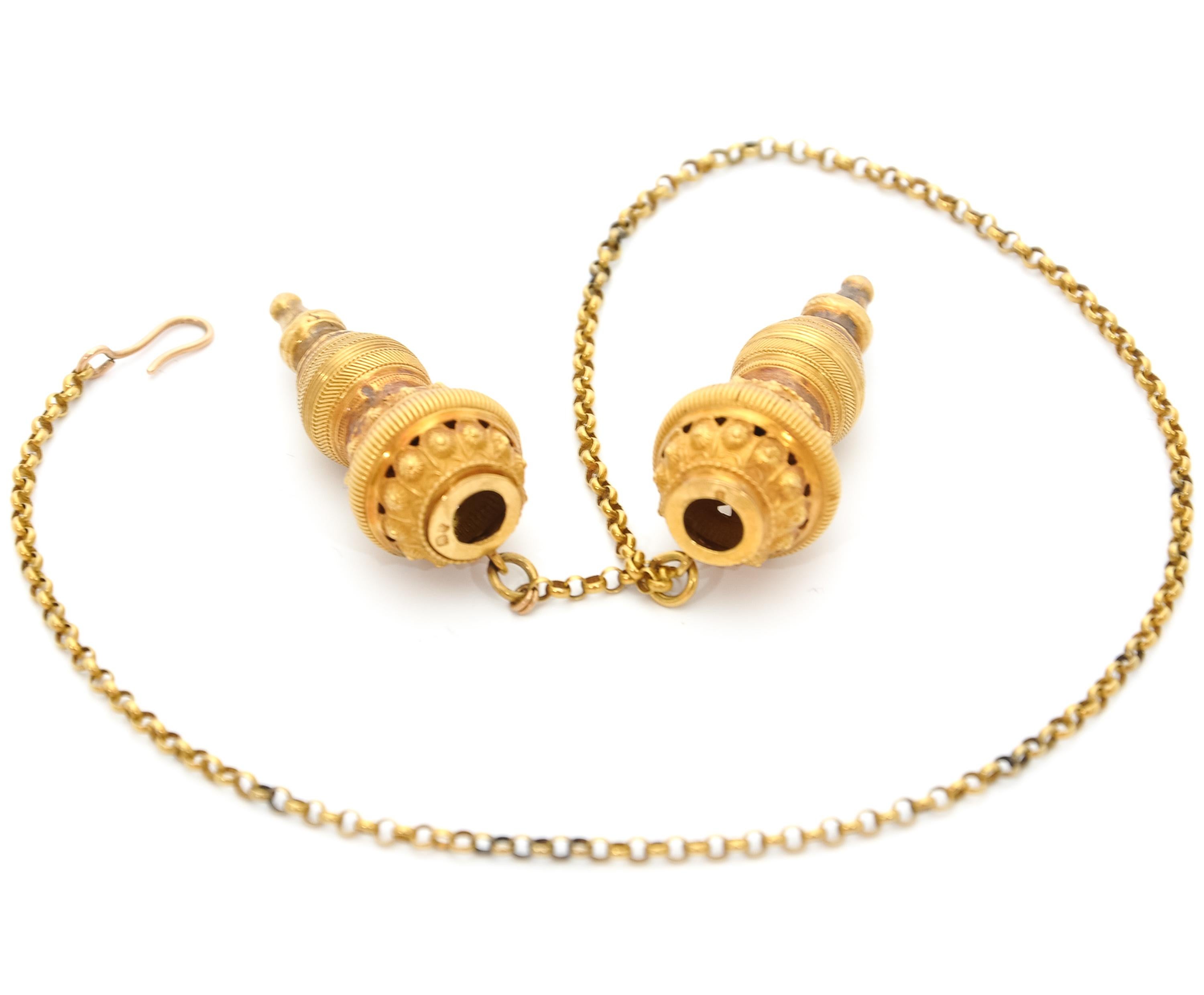 Bouchons d'aiguille à tricoter anciens en or jaune 18 carats Pour femmes en vente