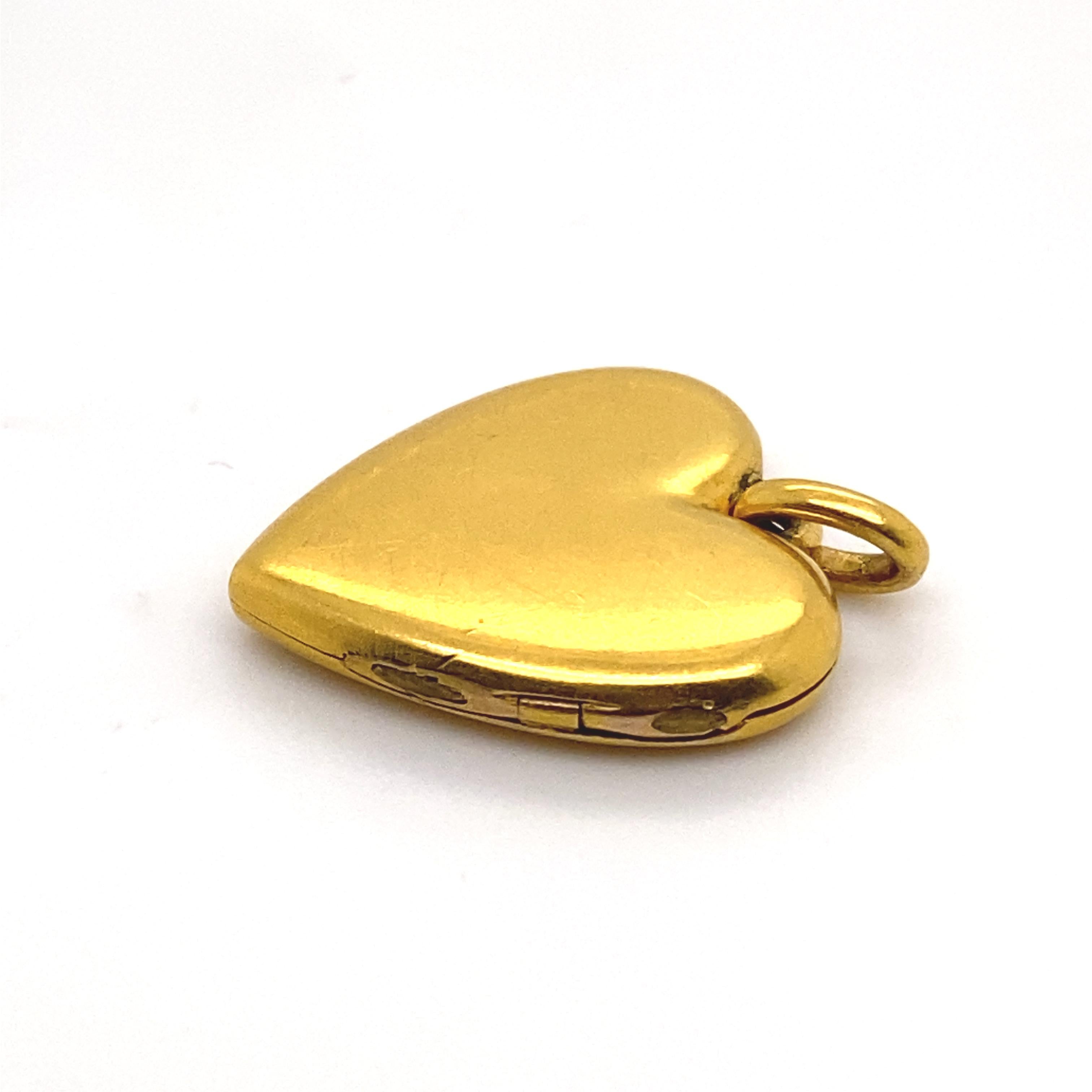 Old European Cut Victorian 18 Karat Yellow Gold Diamond Heart Locket Pendant