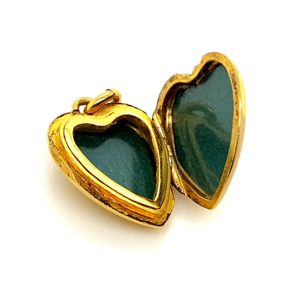 Victorian 18 Karat Yellow Gold Diamond Heart Locket Pendant For Sale 1