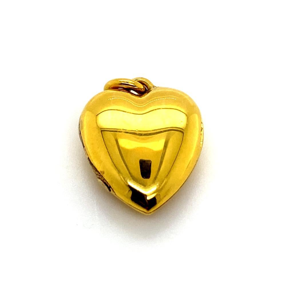 Victorian 18 Karat Yellow Gold Diamond Heart Locket Pendant For Sale 3
