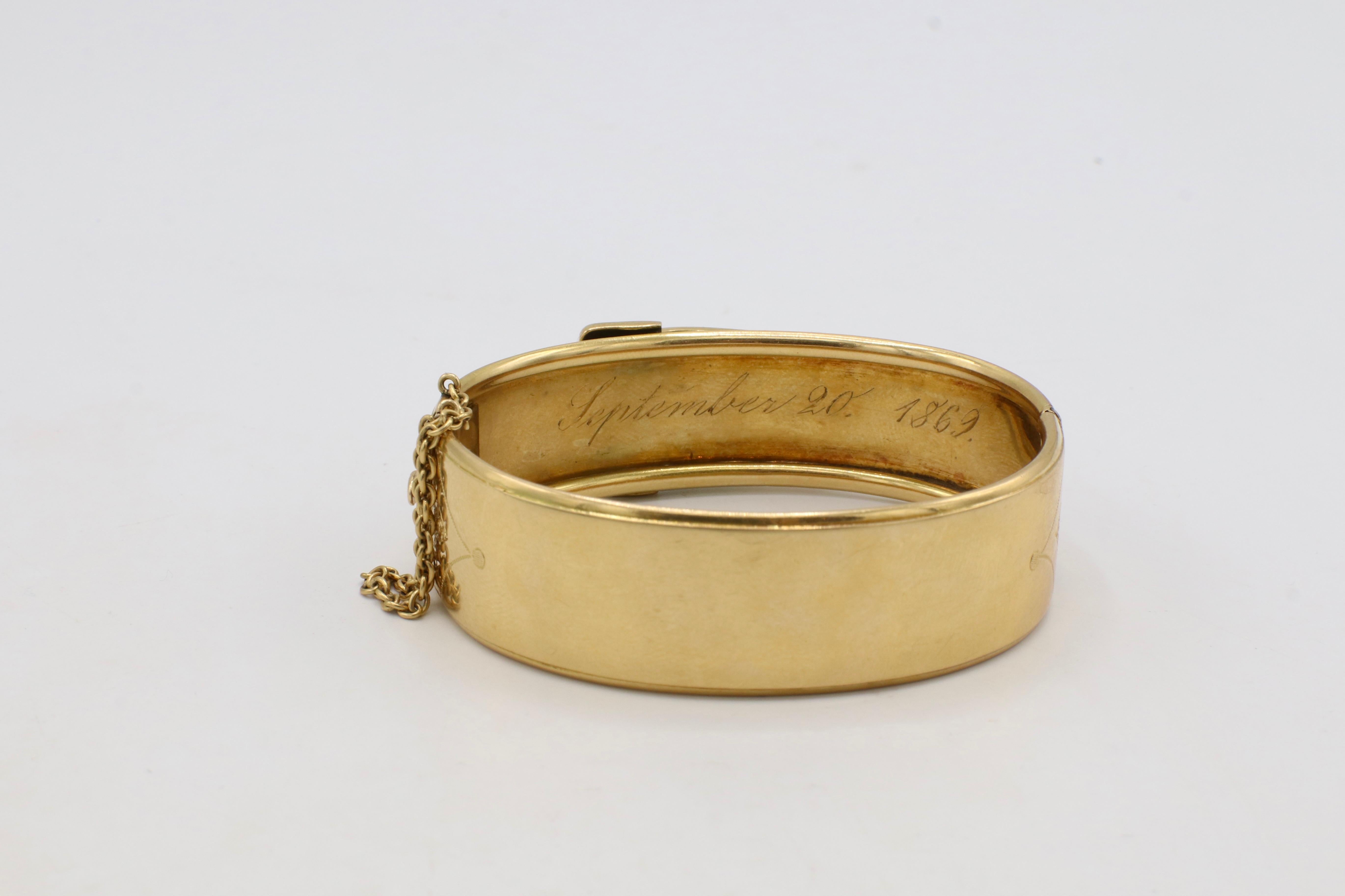 Bracelet victorien en or jaune 18 carats avec boucle en forme de fleur émaillée 1869 en vente 6