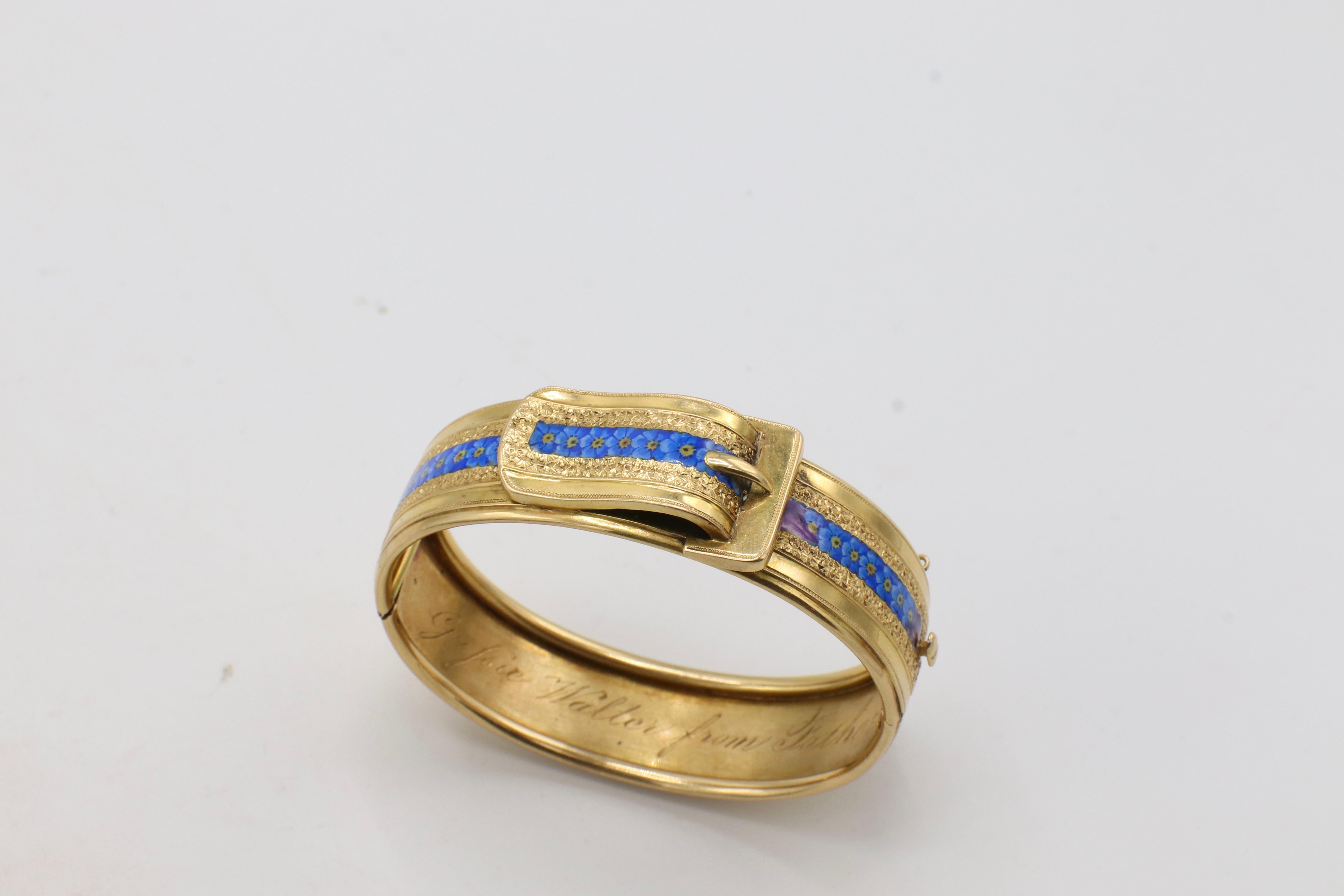 Bracelet victorien en or jaune 18 carats avec boucle en forme de fleur émaillée 1869 en vente 2