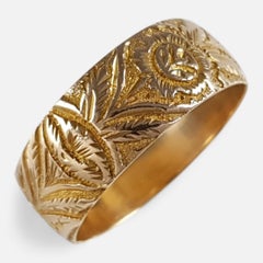 Victorian 18 Karat Yellow Gold Foliate Engraved Wedding Band Ring