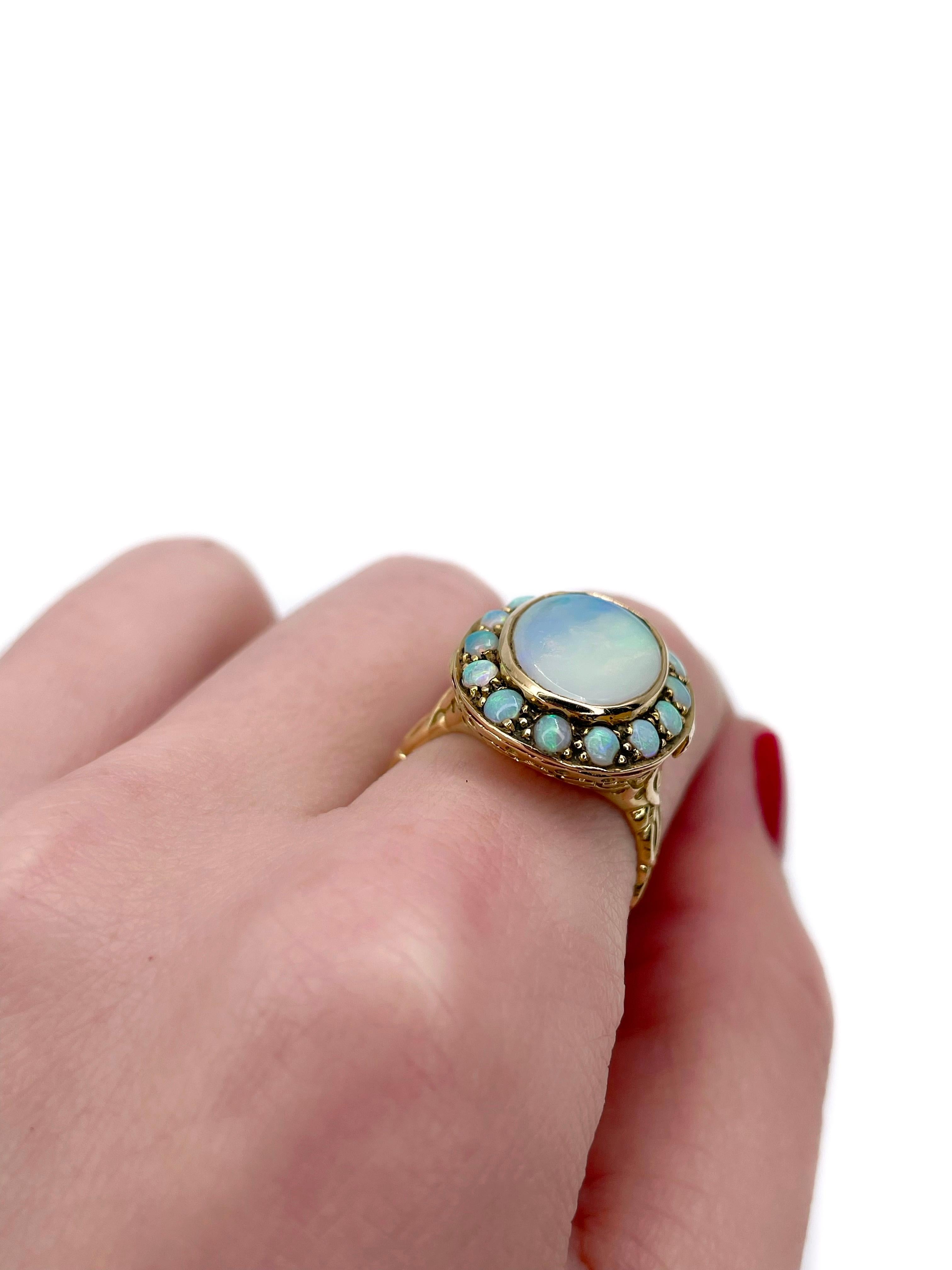 Victorian 18 Karat Yellow Gold Opal Poison Cocktail Ring In Good Condition In Vilnius, Vilniaus apskr.