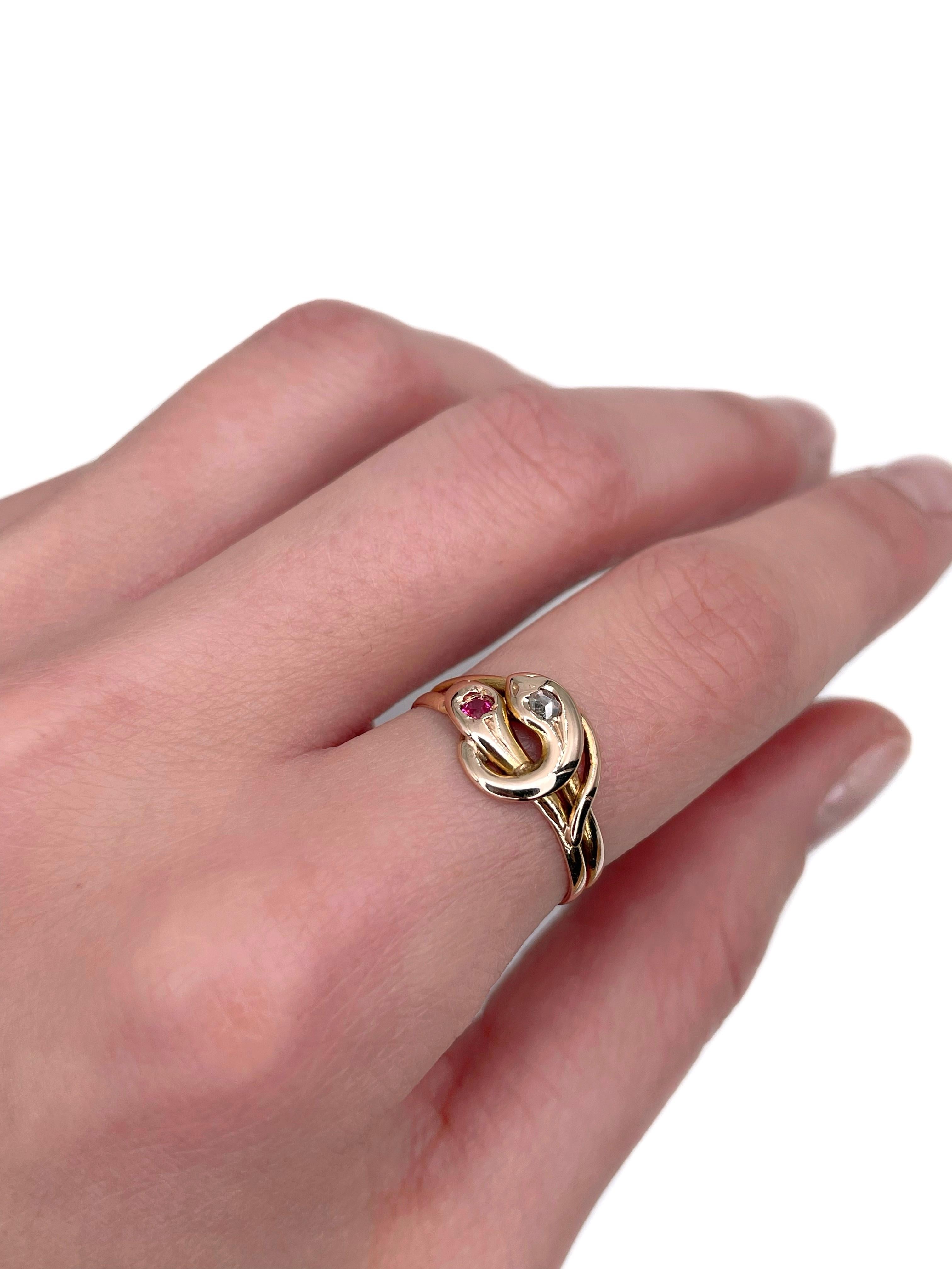 This is a lovely Victorian double snake ring crafted in 18K slightly yellow gold. Circa 1890. The piece features rose cut diamond.

Weight: 2.38g
Size: 17.5 (US 7)

IMPORTANT: please ask about the possibility to resize before purchase. This process